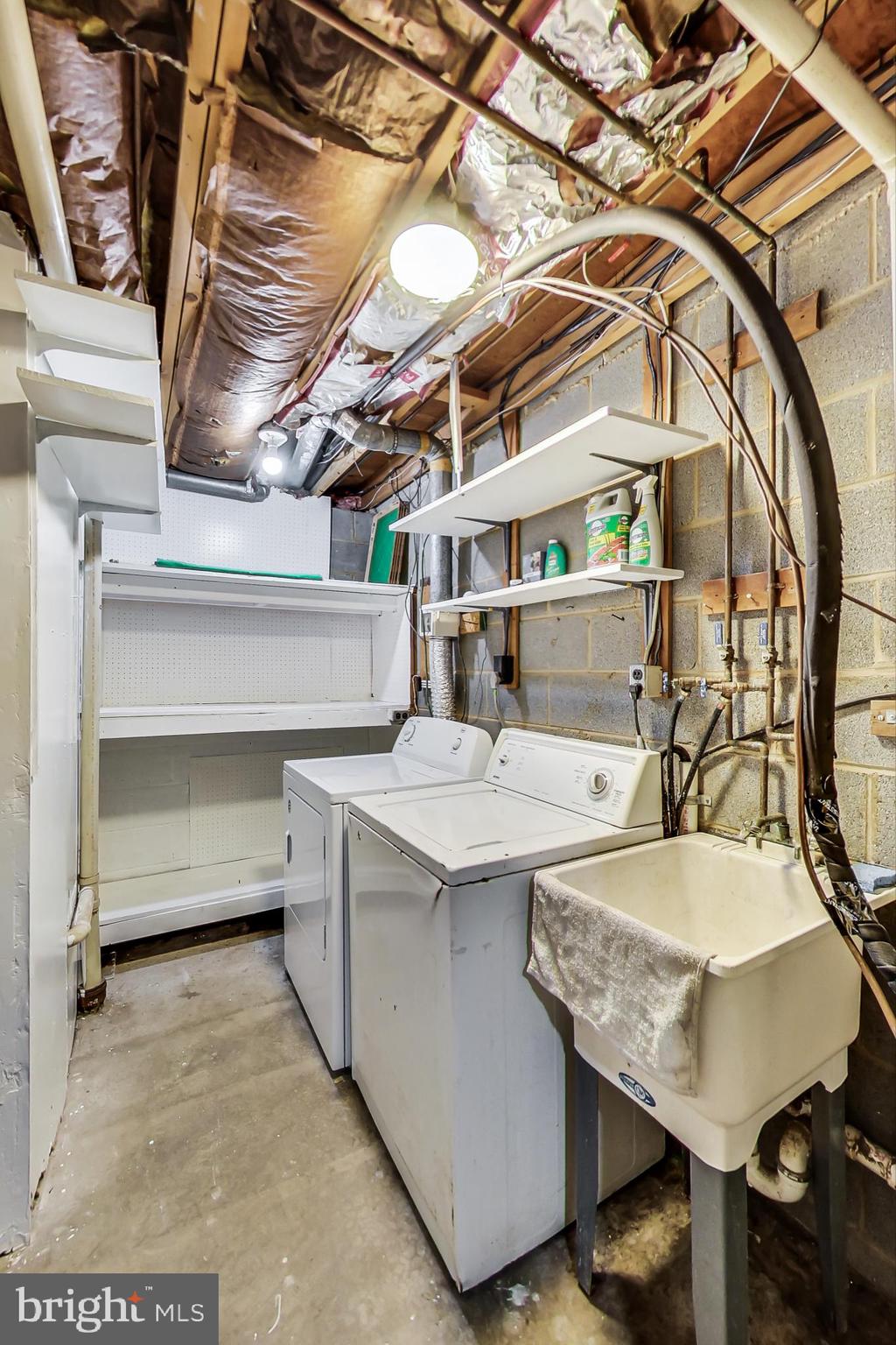 WESMOND - Residential Lease