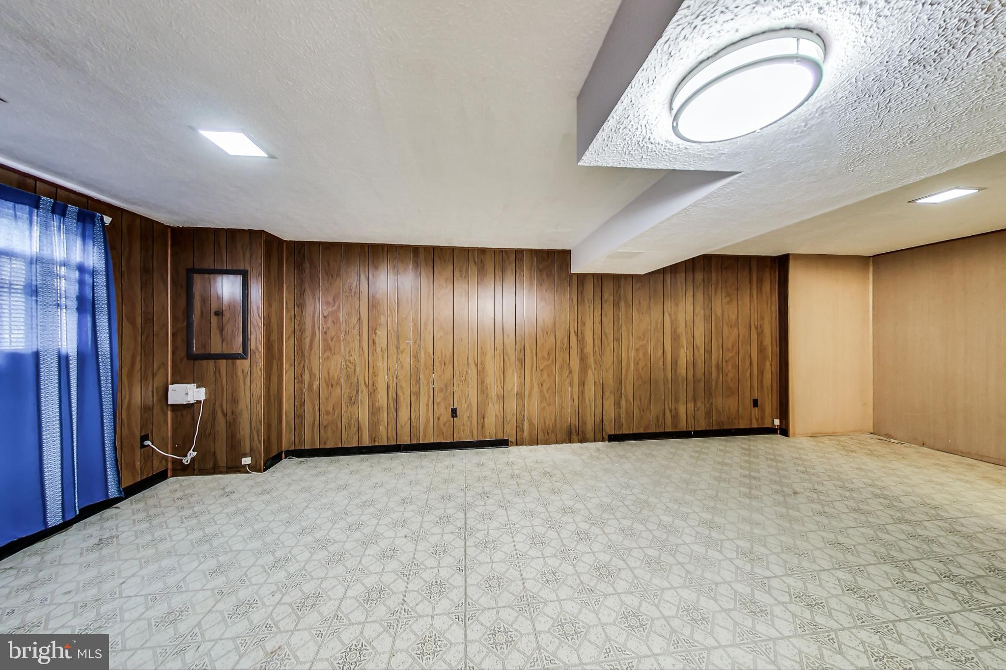 WESMOND - Residential Lease