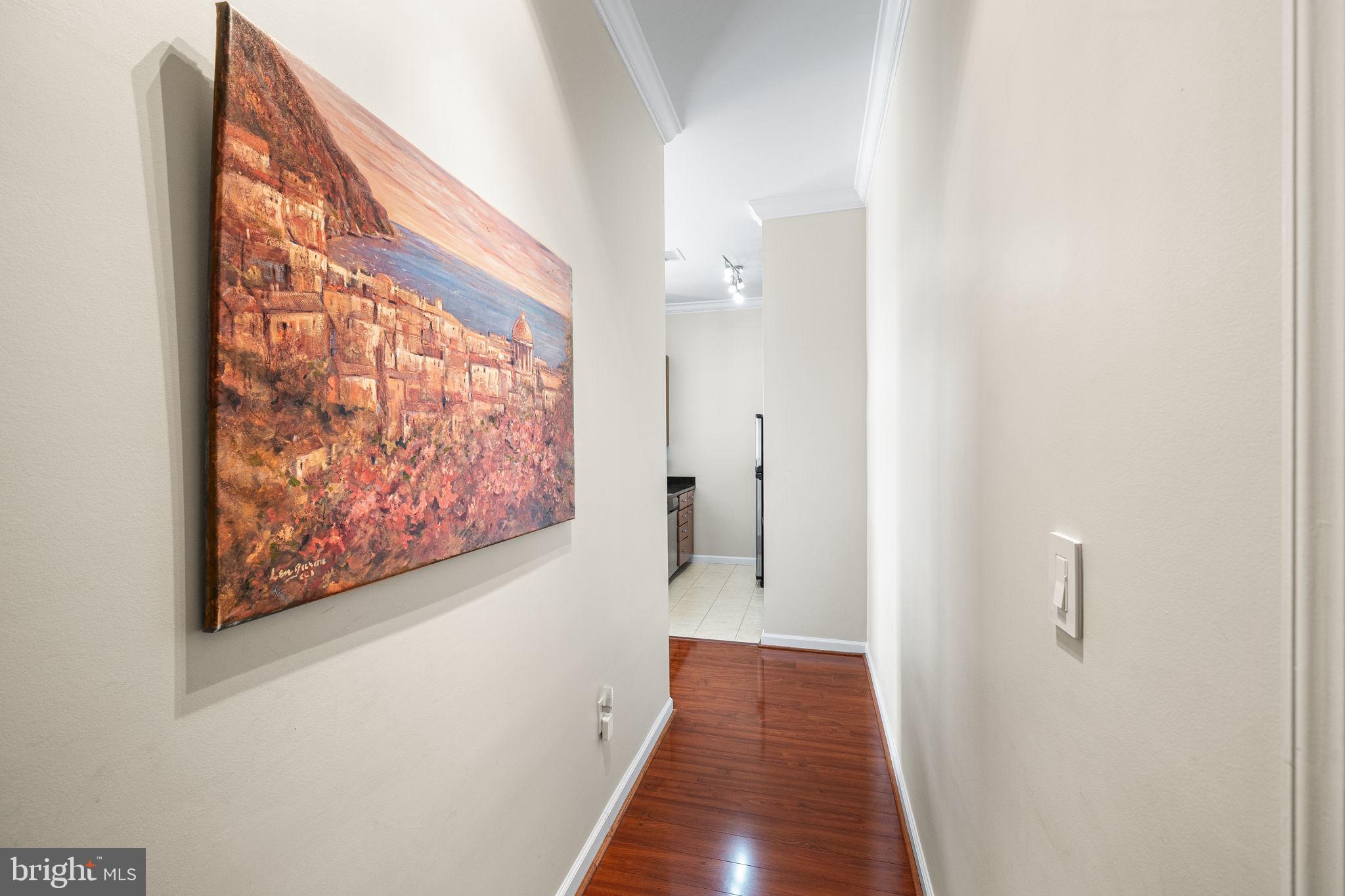 309 HOLLAND LANE 330