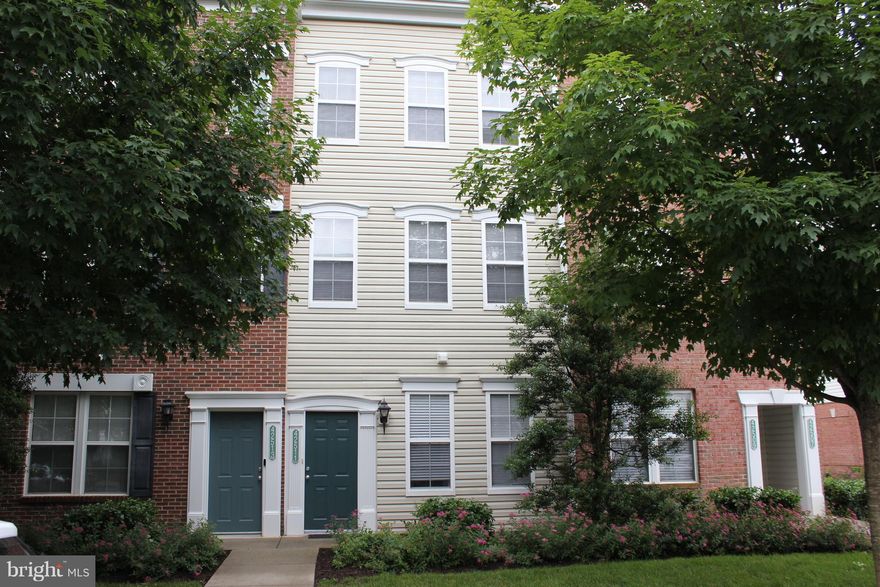 Fantastic 2 bedroom, 2.5 bath TH in sought after Summerfield at Brambleton. New paint throughout whole house. Open floor plan with gas fireplace in family room. Deck off kitchen overlooks rear entrance driveway. Neighborhood features dog park, tot lots, & car cleaning area. Awesome location & within walking distance of Brambleton Town Center with movies, grocery and shopping. Immediately available