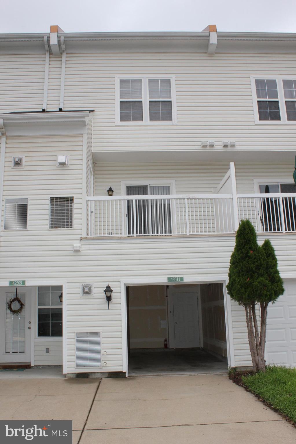 SUMMERFIELD - Residential Lease