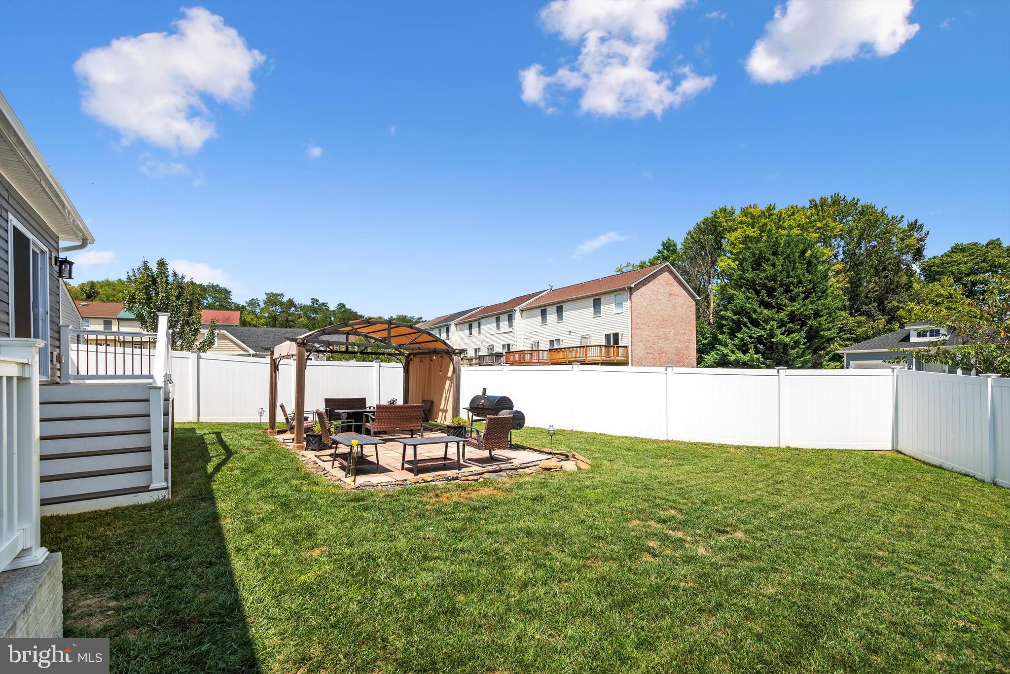 ASHLAND VILLAGE - Residential