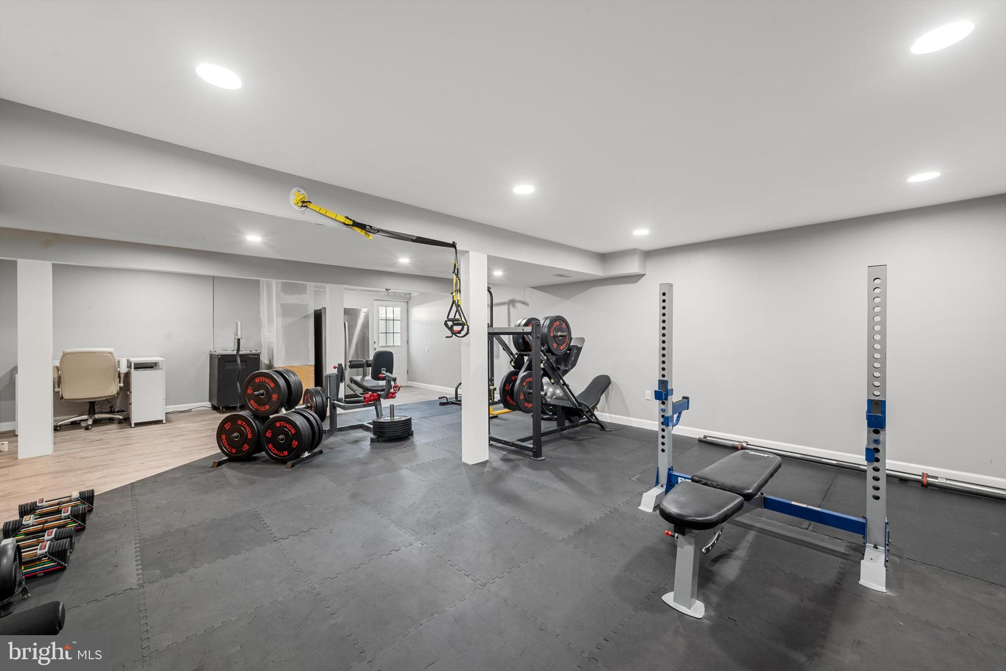 ASHLAND VILLAGE - Residential