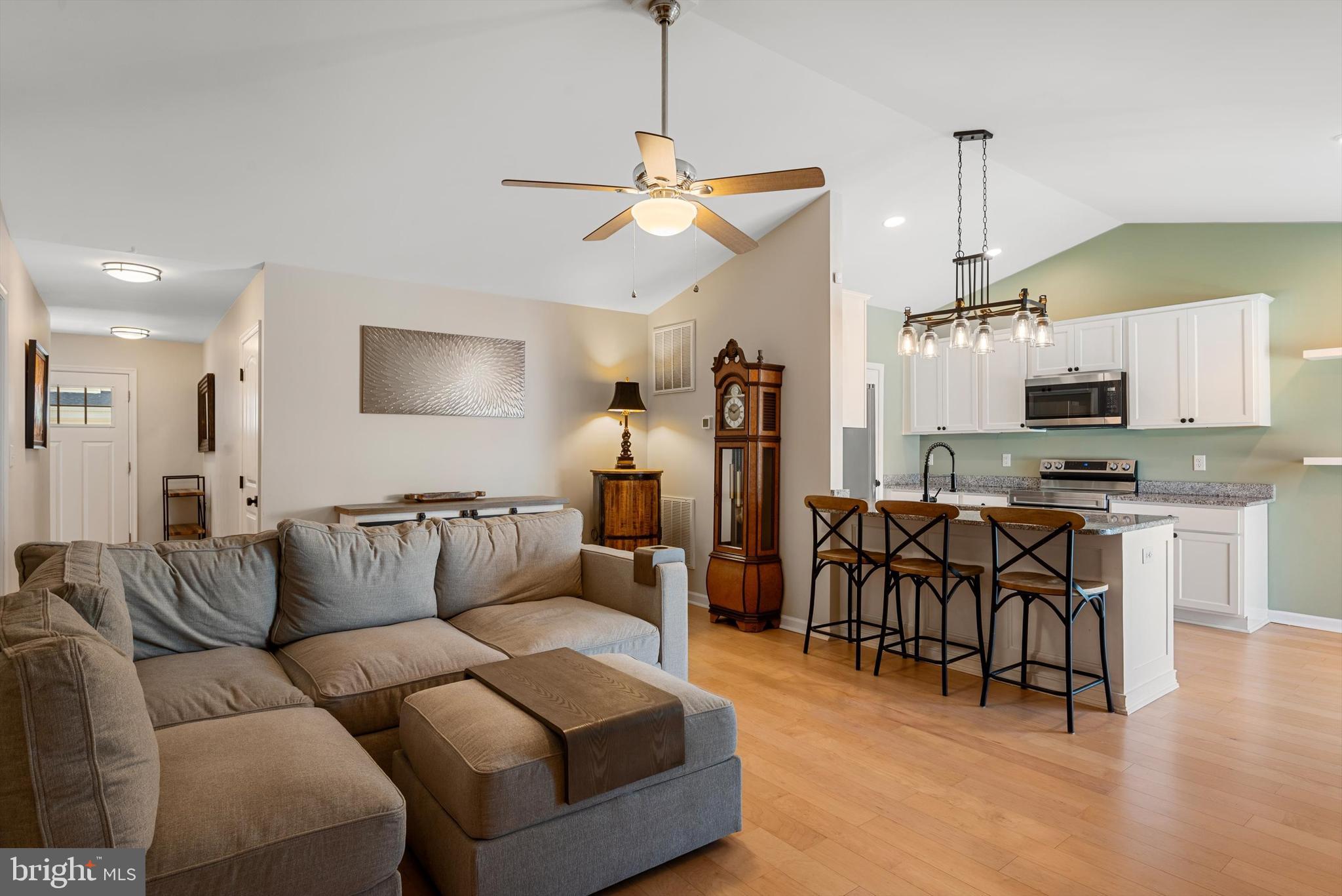 ASHLAND VILLAGE - Residential