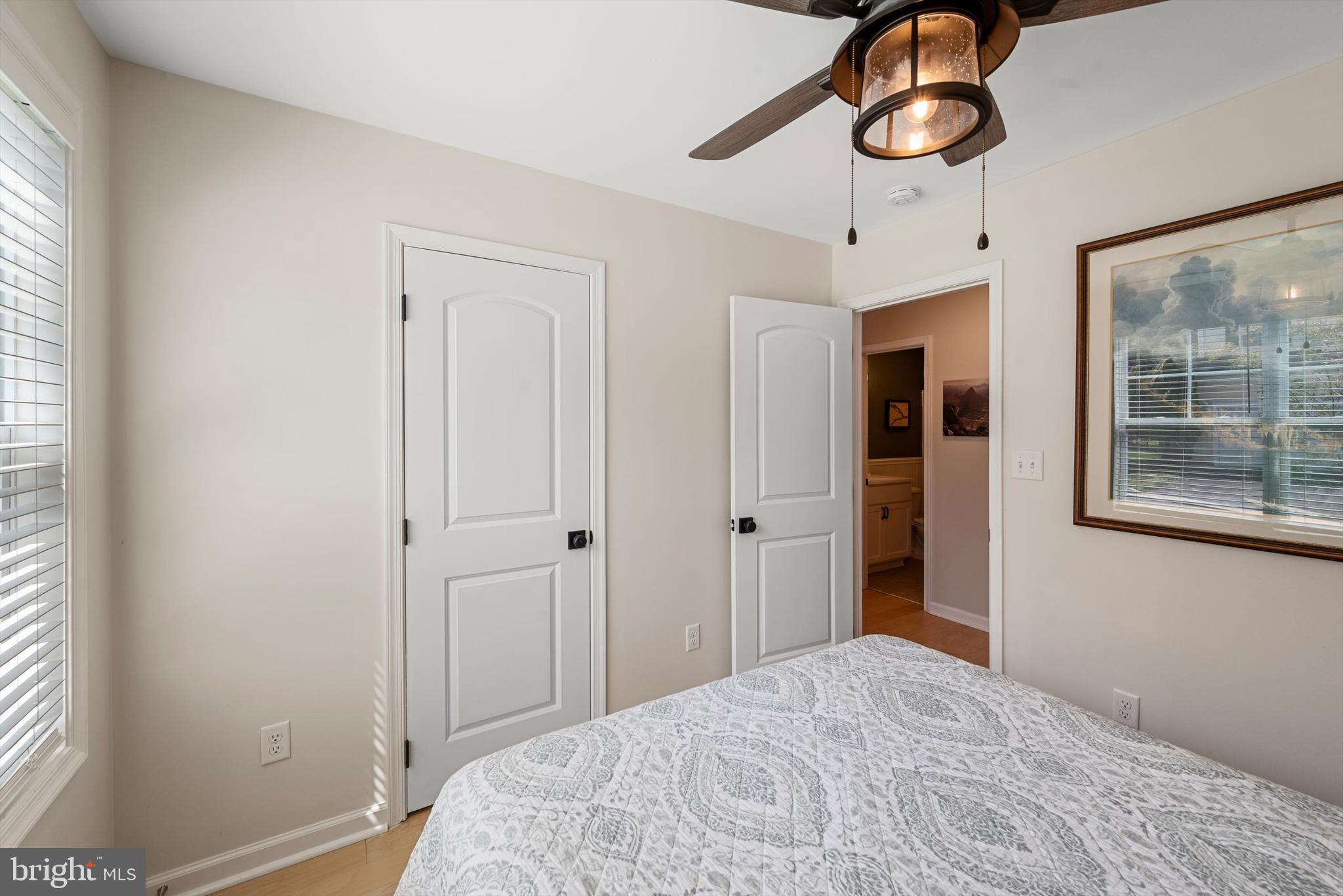 ASHLAND VILLAGE - Residential