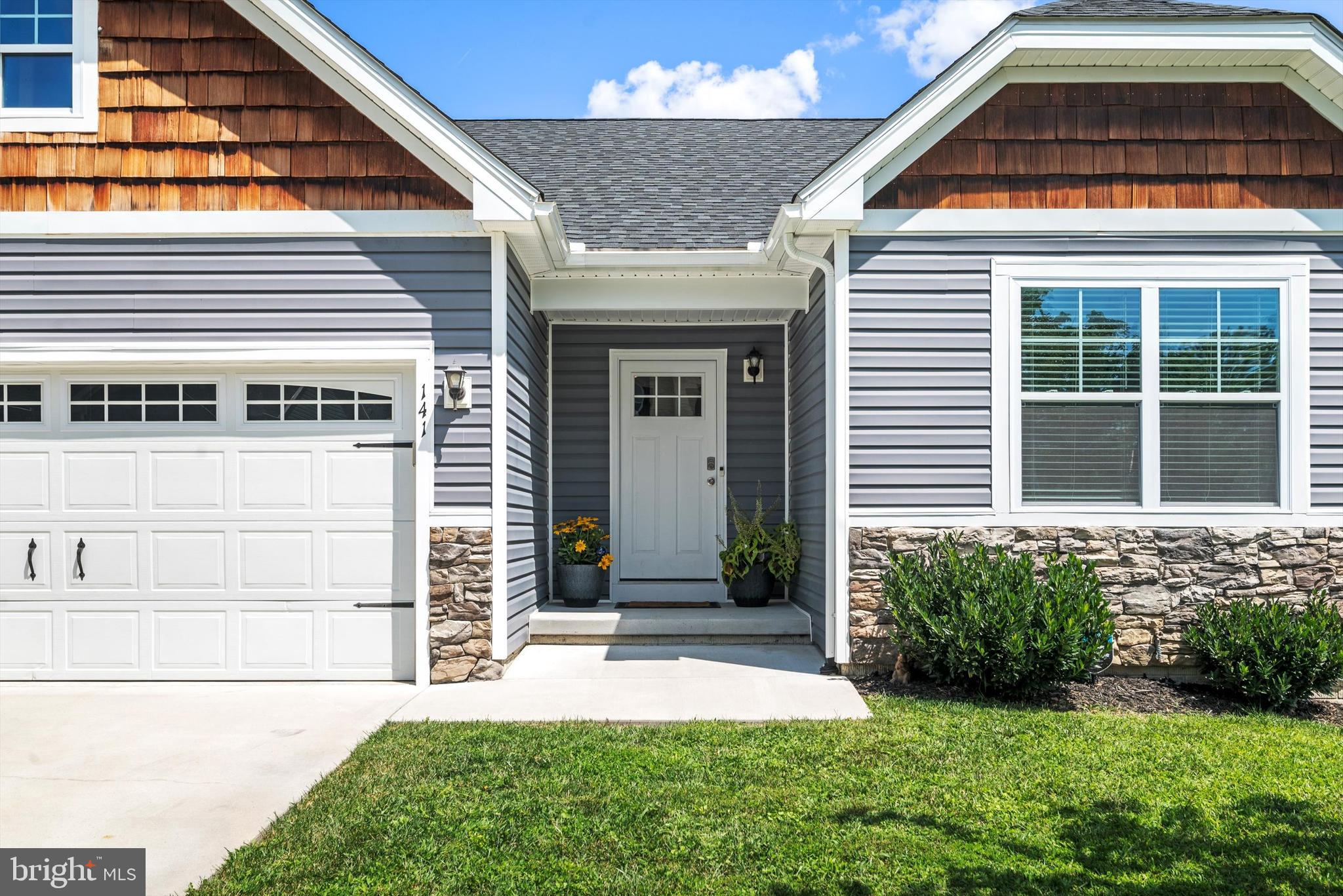 ASHLAND VILLAGE - Residential