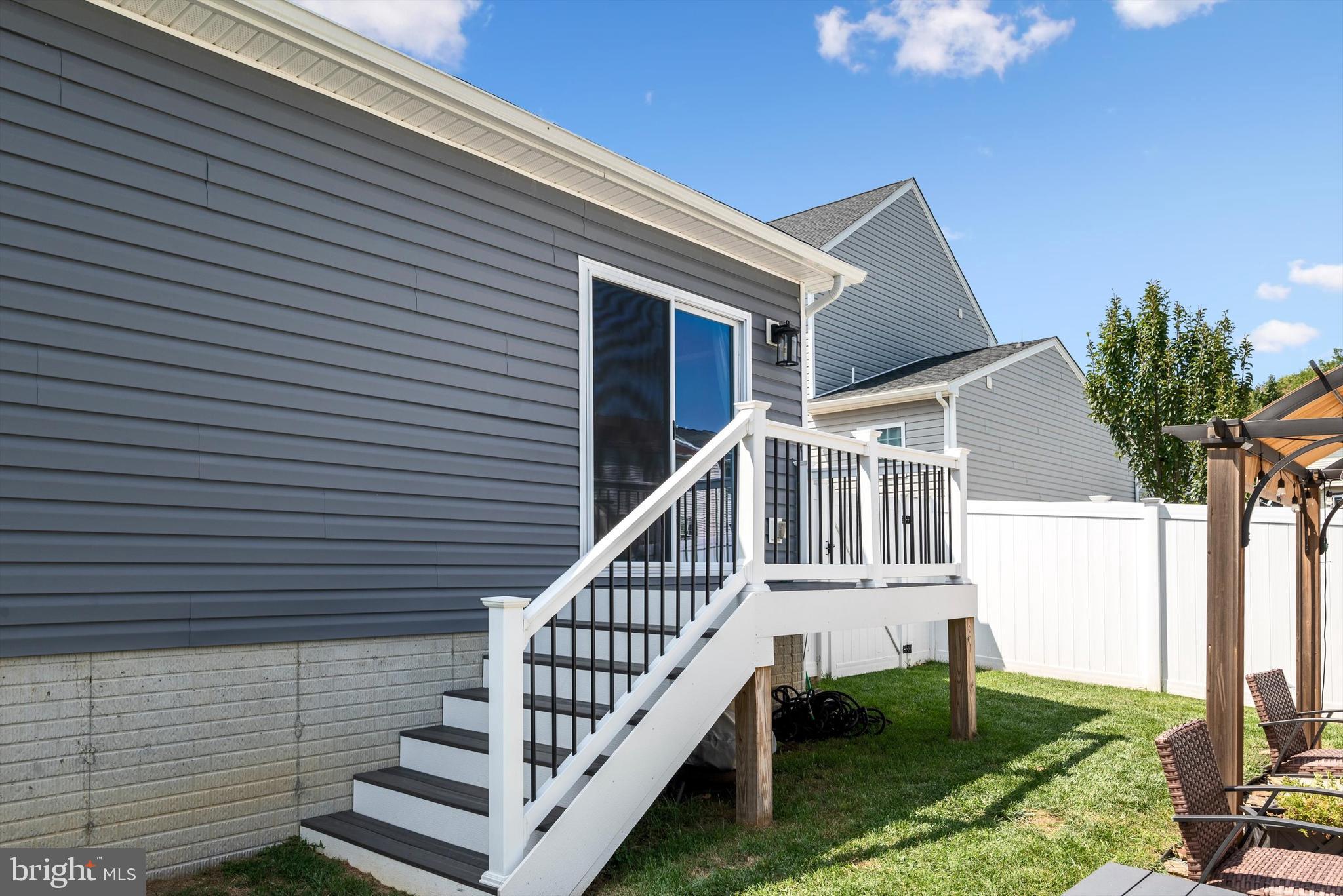 ASHLAND VILLAGE - Residential