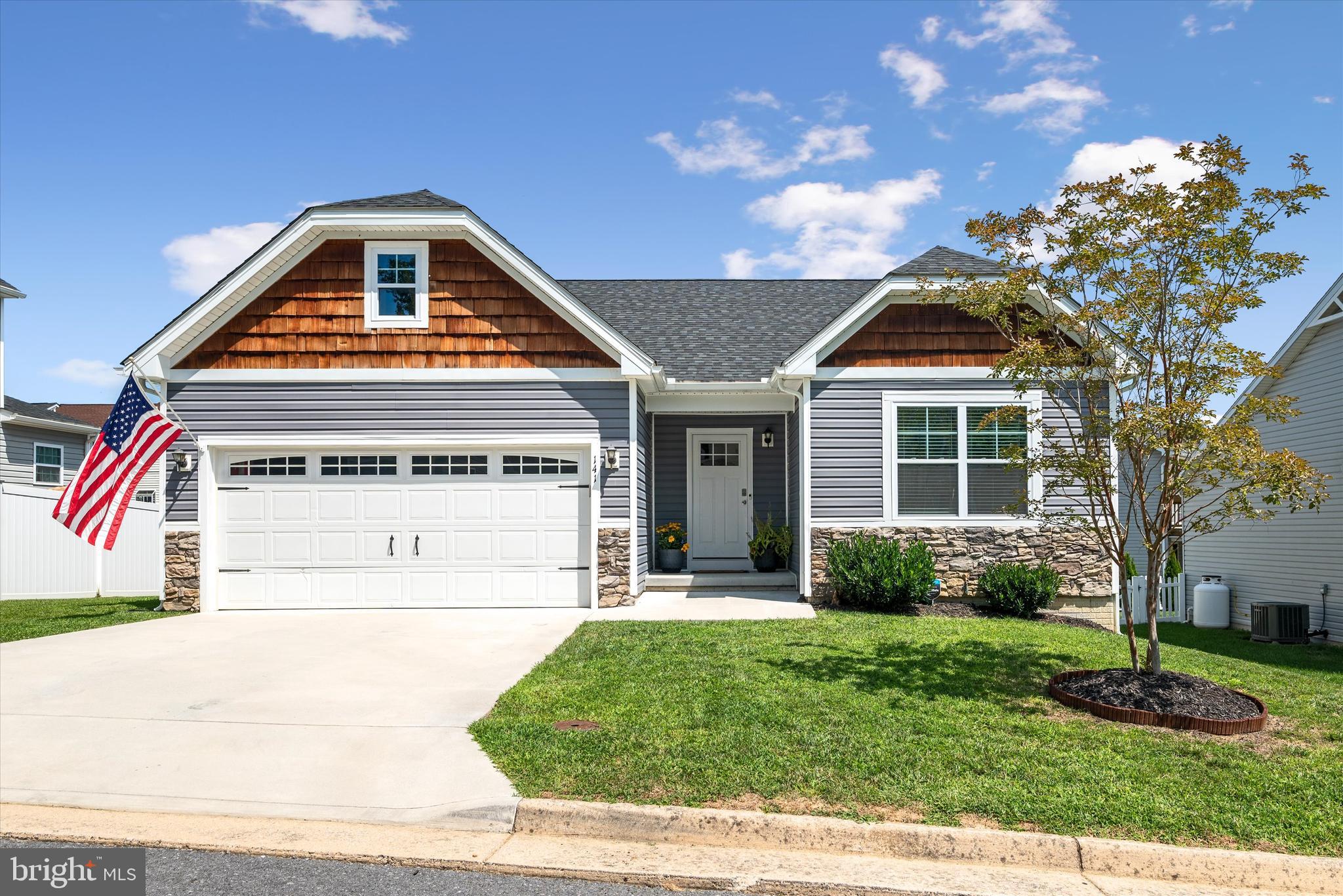 ASHLAND VILLAGE - Residential