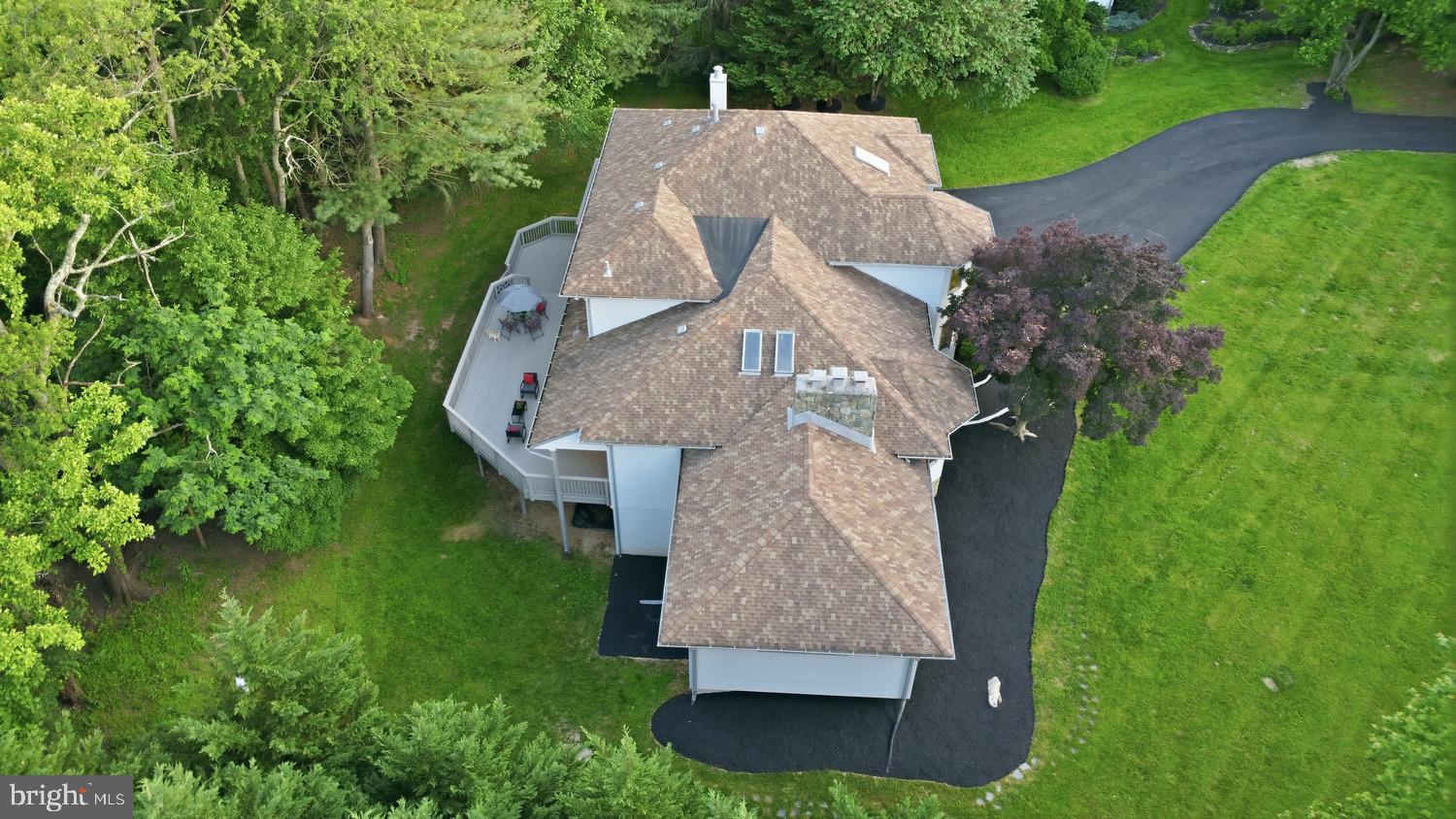 905 FALLS BRIDGE LANE