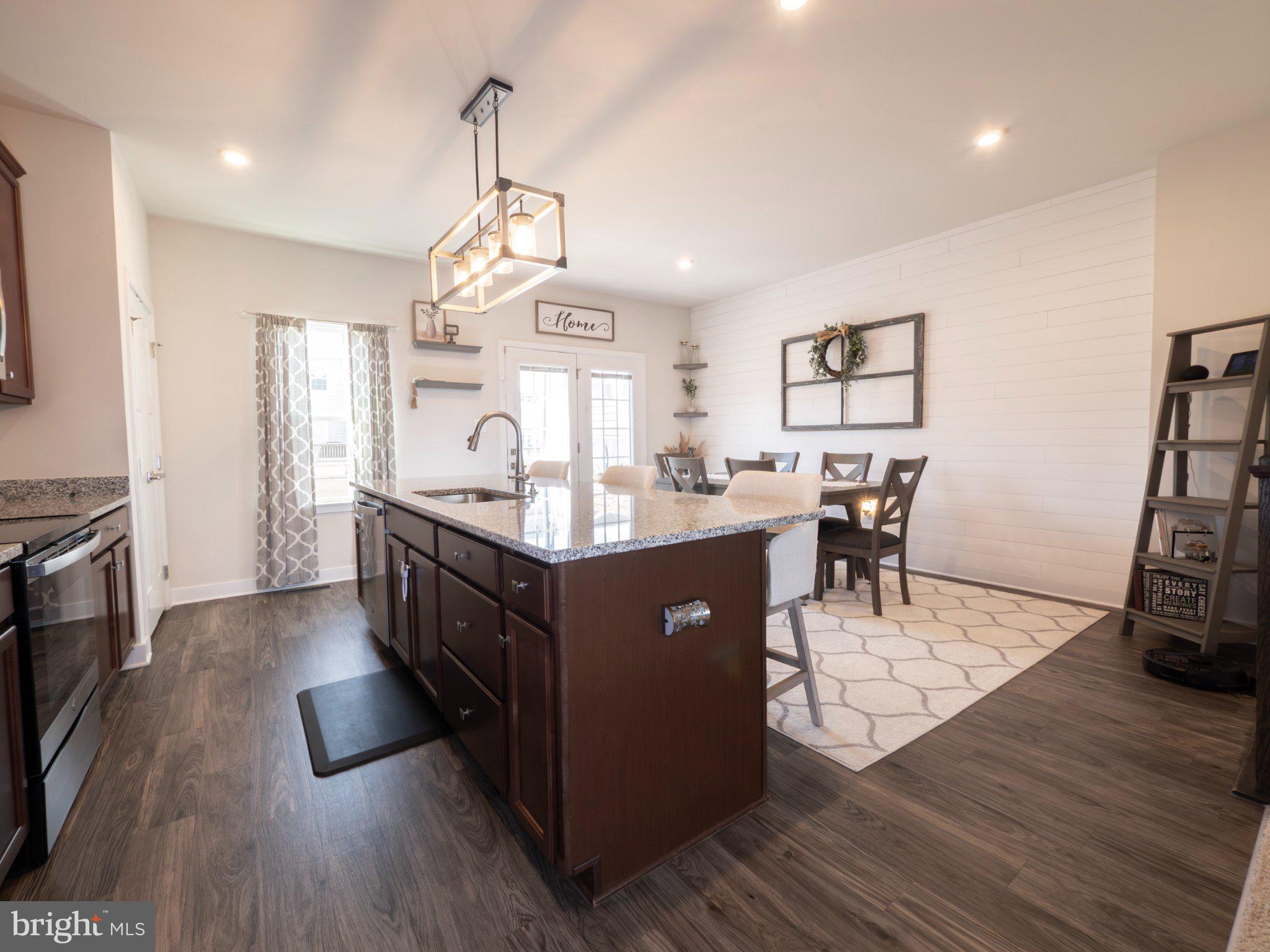 POTOMAC STATION - Residential