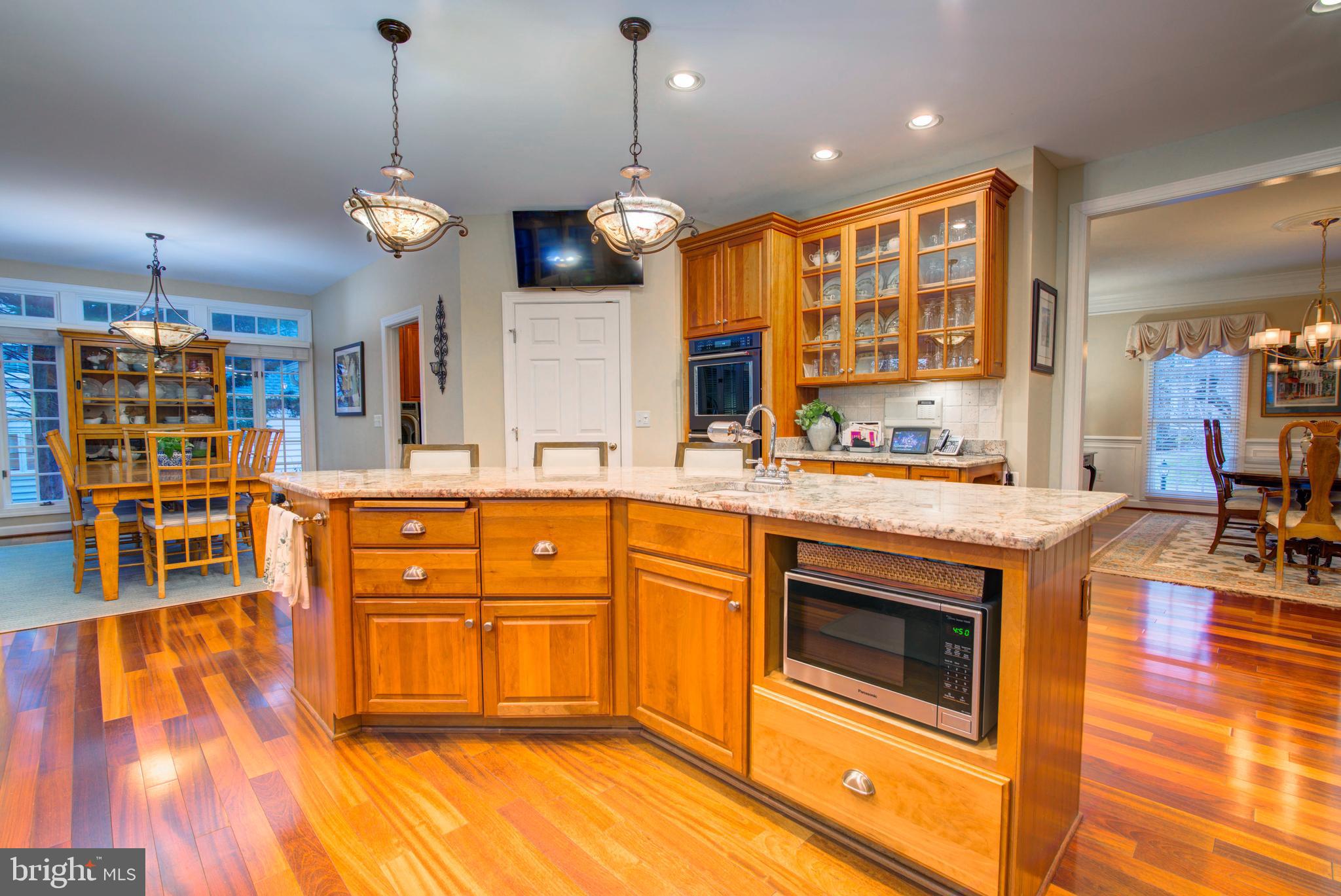 RIVER CREEK - Residential