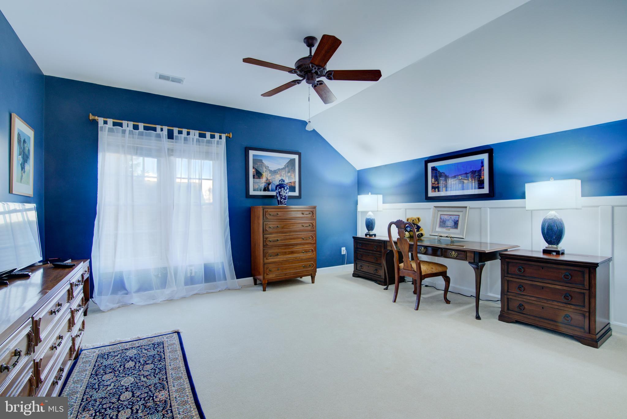 RIVER CREEK - Residential