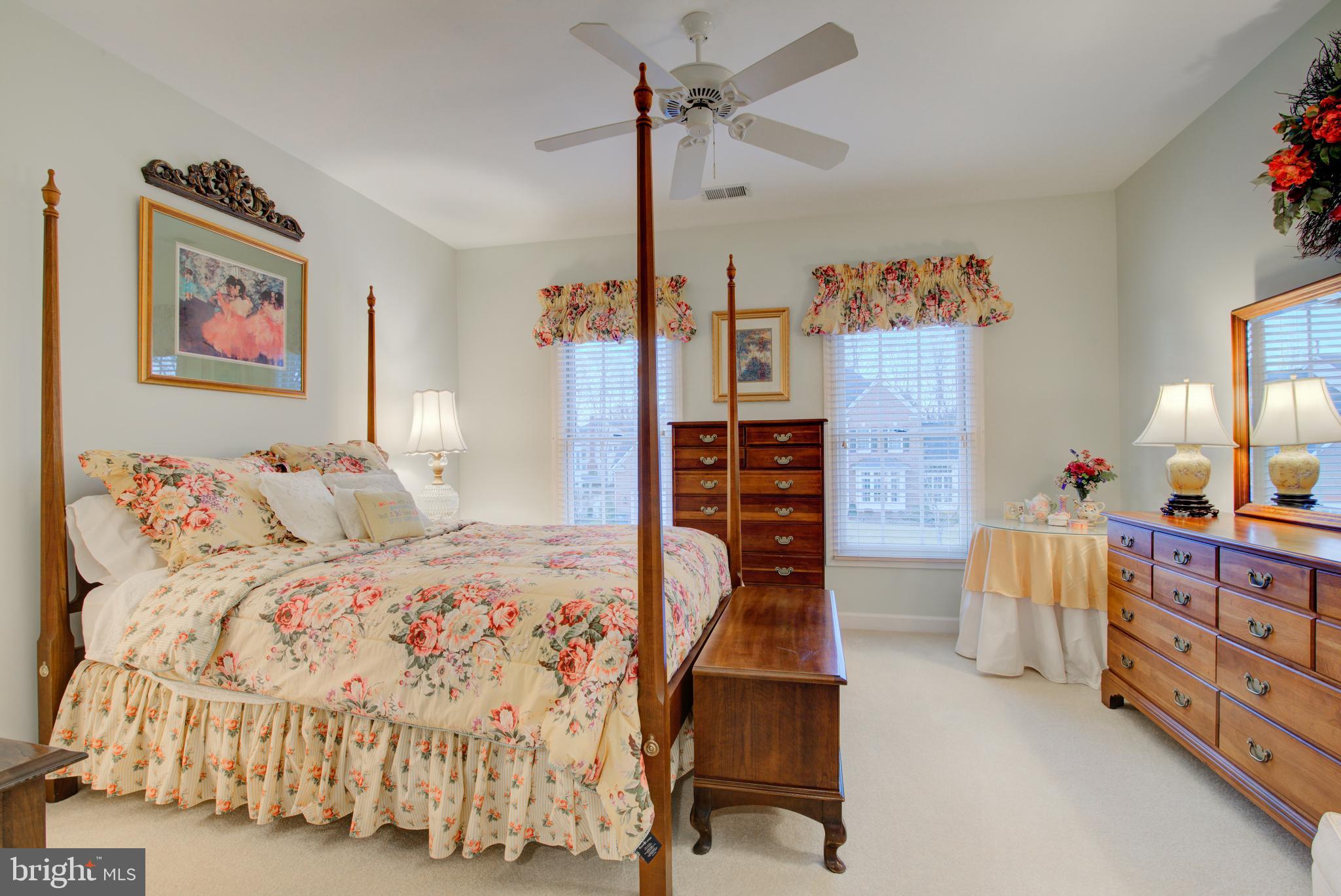 RIVER CREEK - Residential