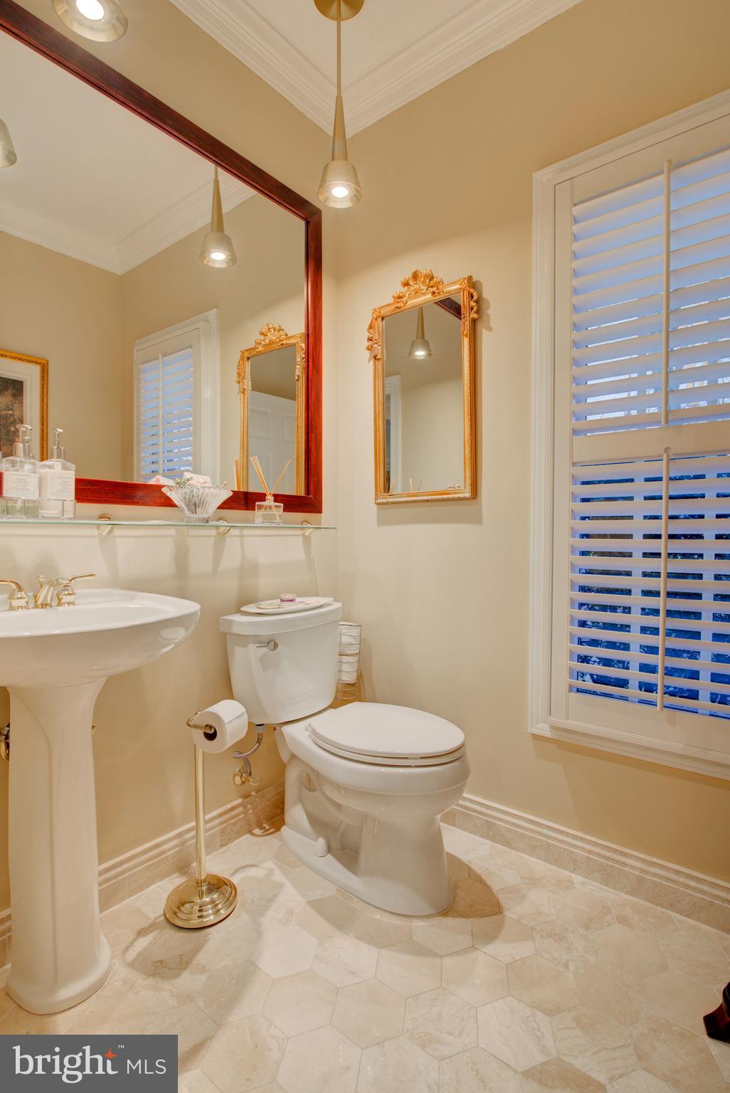 RIVER CREEK - Residential