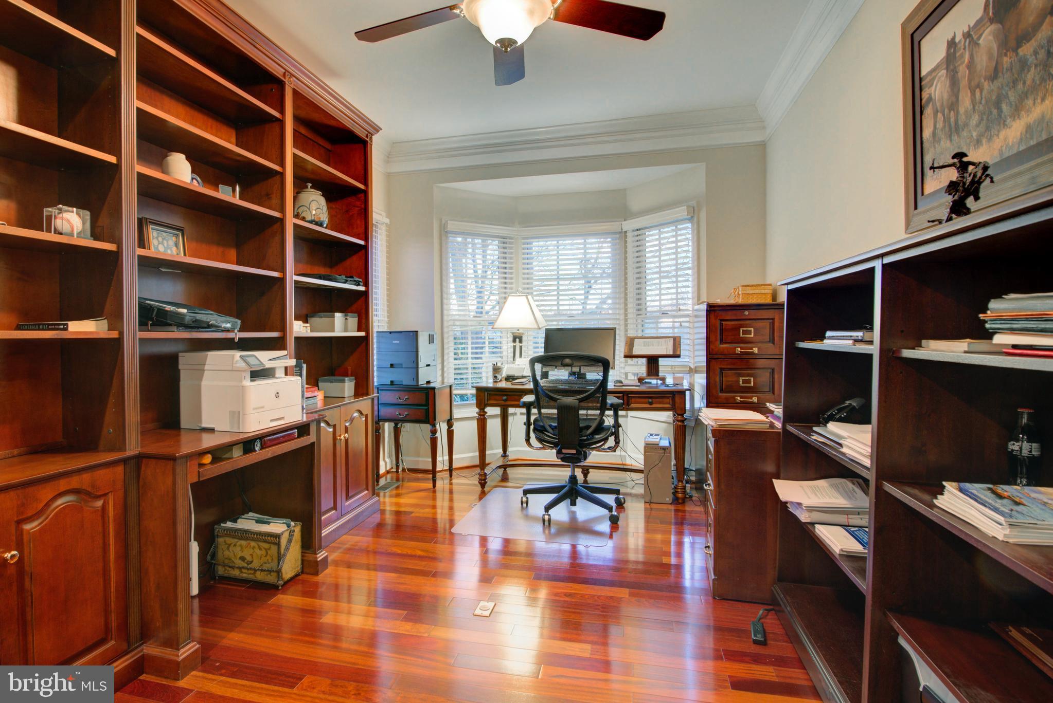 RIVER CREEK - Residential