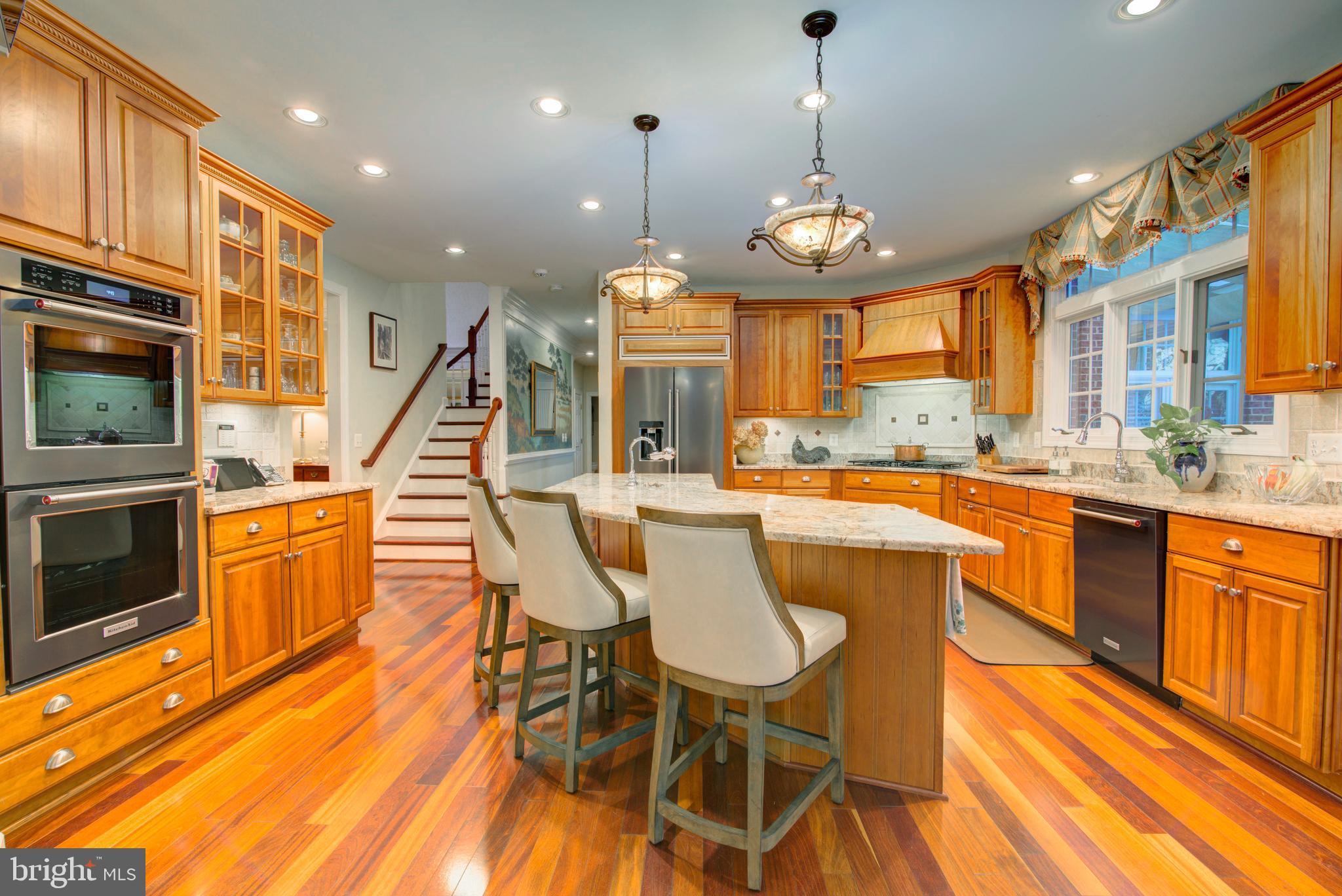 RIVER CREEK - Residential