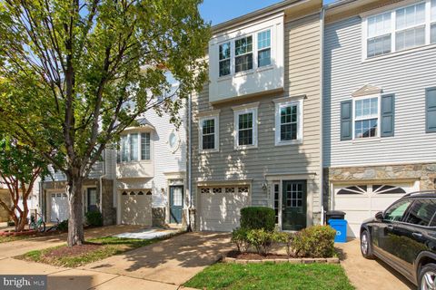 Photo of 3841 Watkins Mill Drive, ALEXANDRIA, VA 22304 (MLS # VAAX2054562)