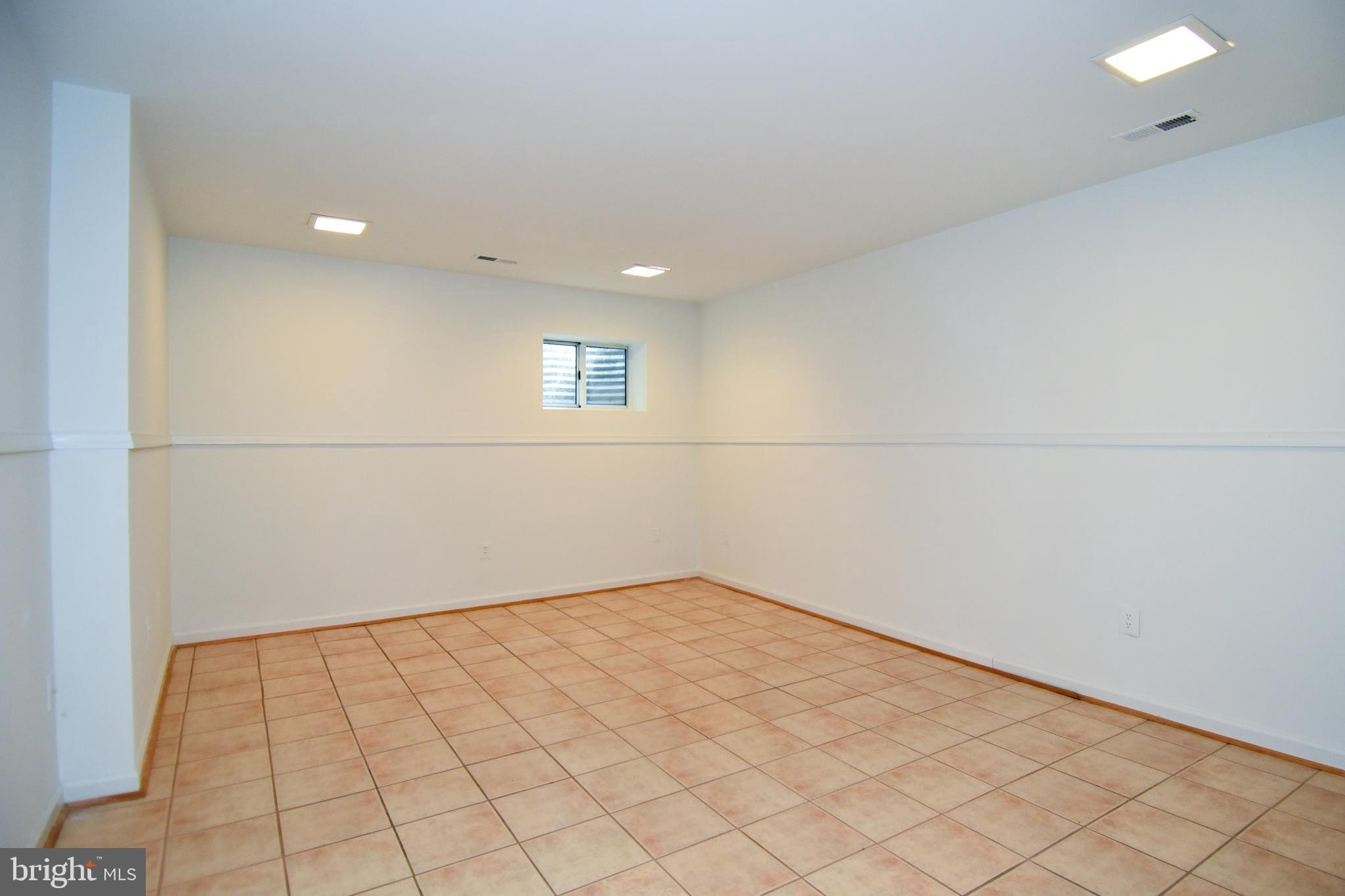 MONTGOMERY VILLAGE - Residential