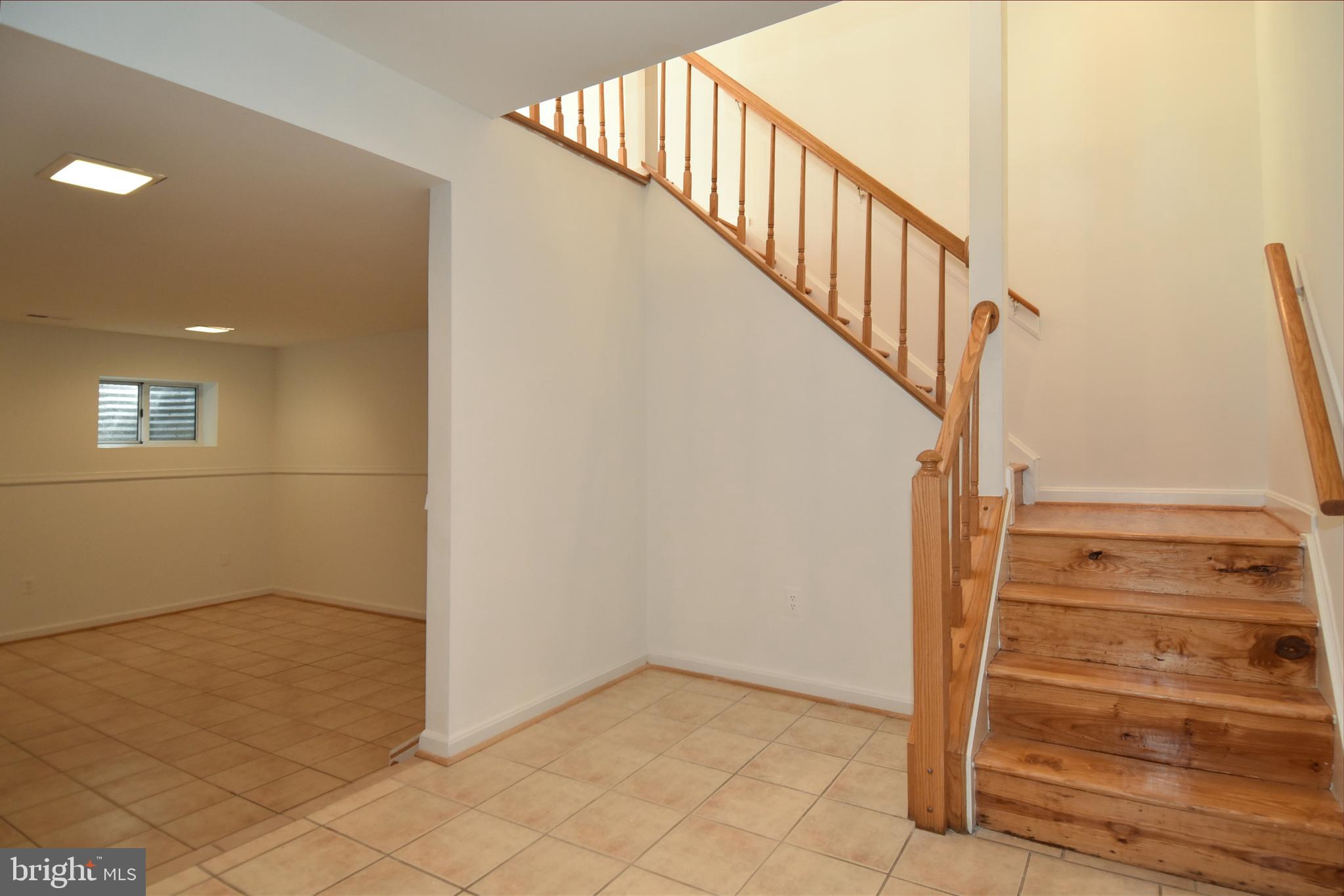 MONTGOMERY VILLAGE - Residential