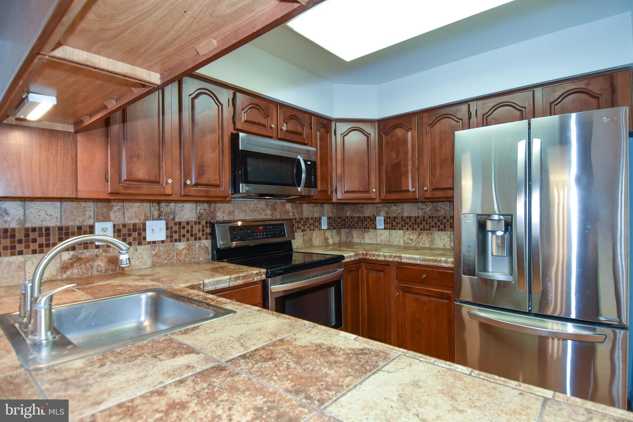 MONTGOMERY VILLAGE - Residential