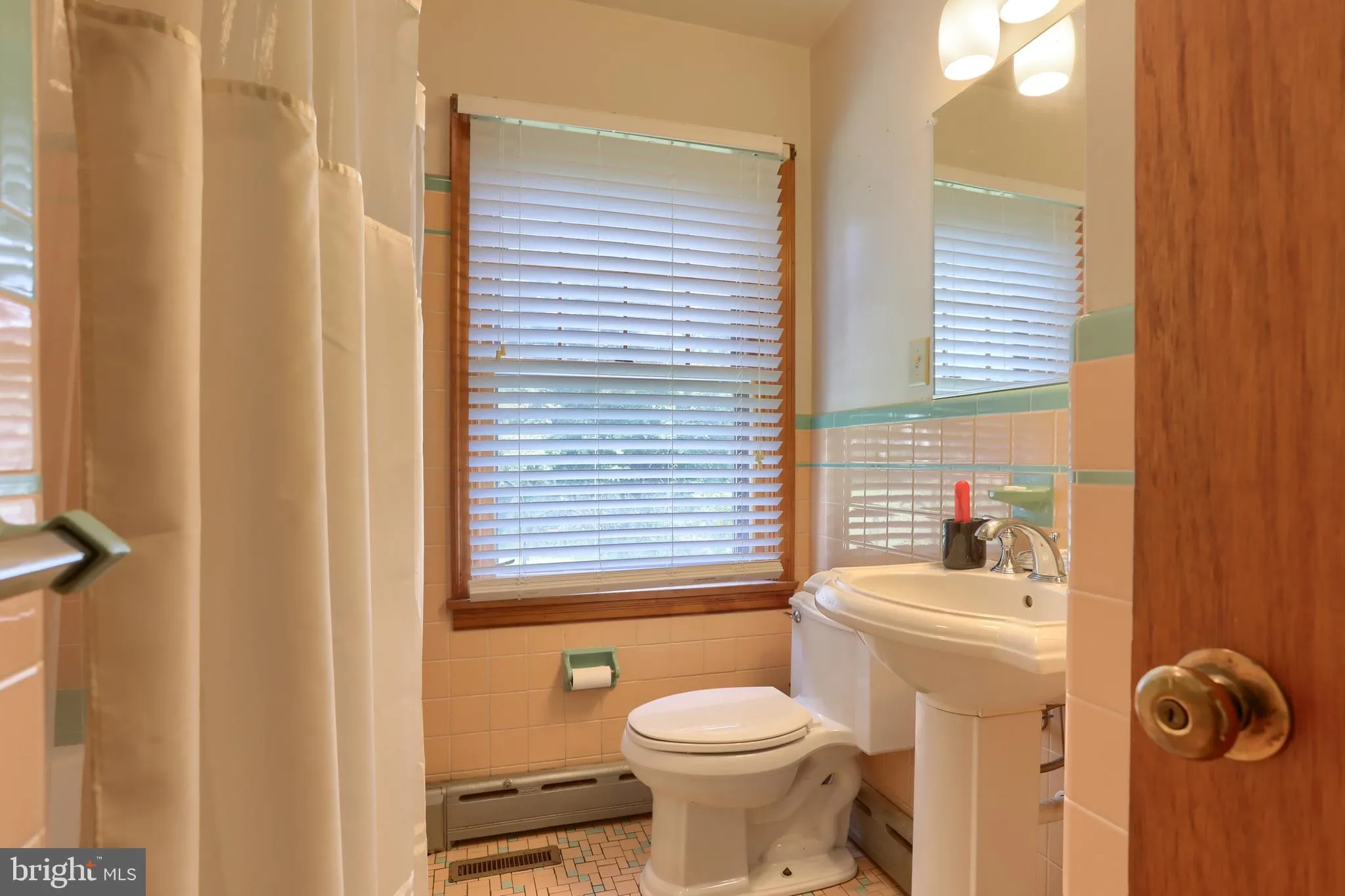 Marysville, Pennsylvania 17053, United States, 4 Bedrooms Bedrooms, ,2 BathroomsBathrooms,Residential,Active,196849