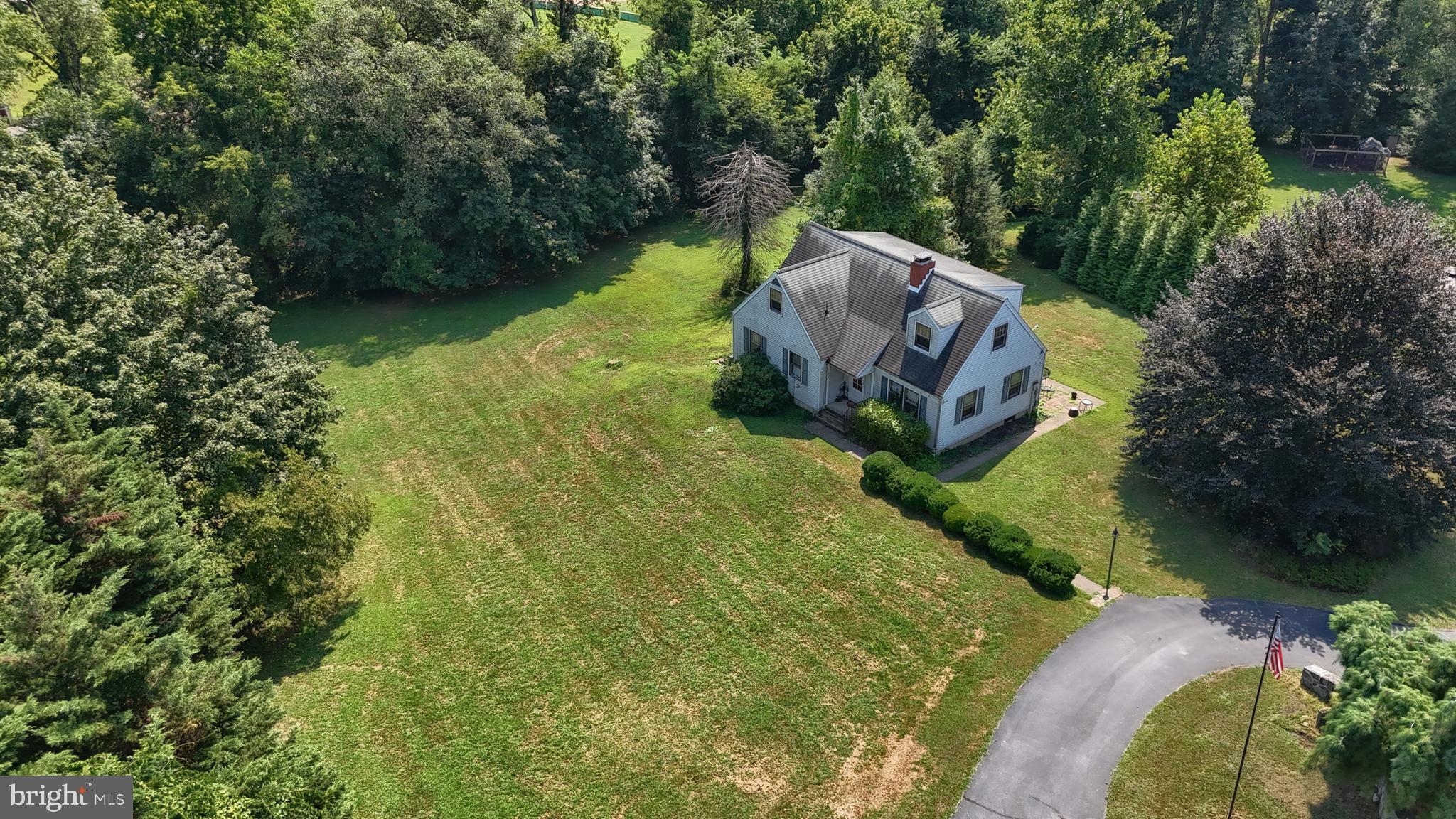 102 KINGS HIGHWAY