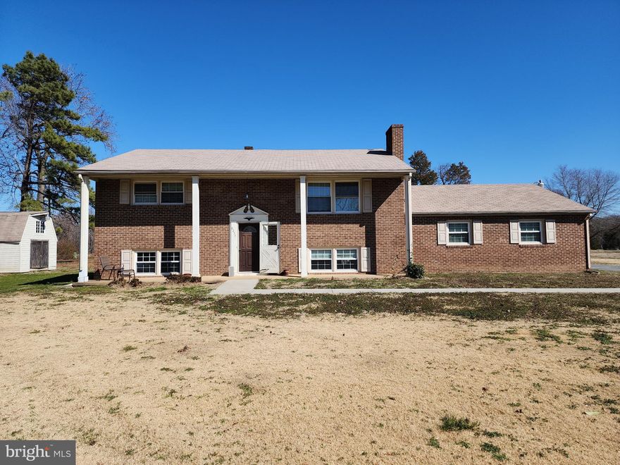 This is your opportunity to get a fantastic deal in the heart of King George! Conveniently located close to Dahlgren and Rt 3, this all brick split foyer with almost 2400 finished square feet, just needs a little bit of love to bring it back to its former glory! No HOA, large, level lot, and located on a state maintained, dead-end road. Large gazebo and oversized shed, both with power, included! Tons of parking and an oversized 2 car garage in the back! Home is being sold completely as-is. New Trane HVAC in 2020.