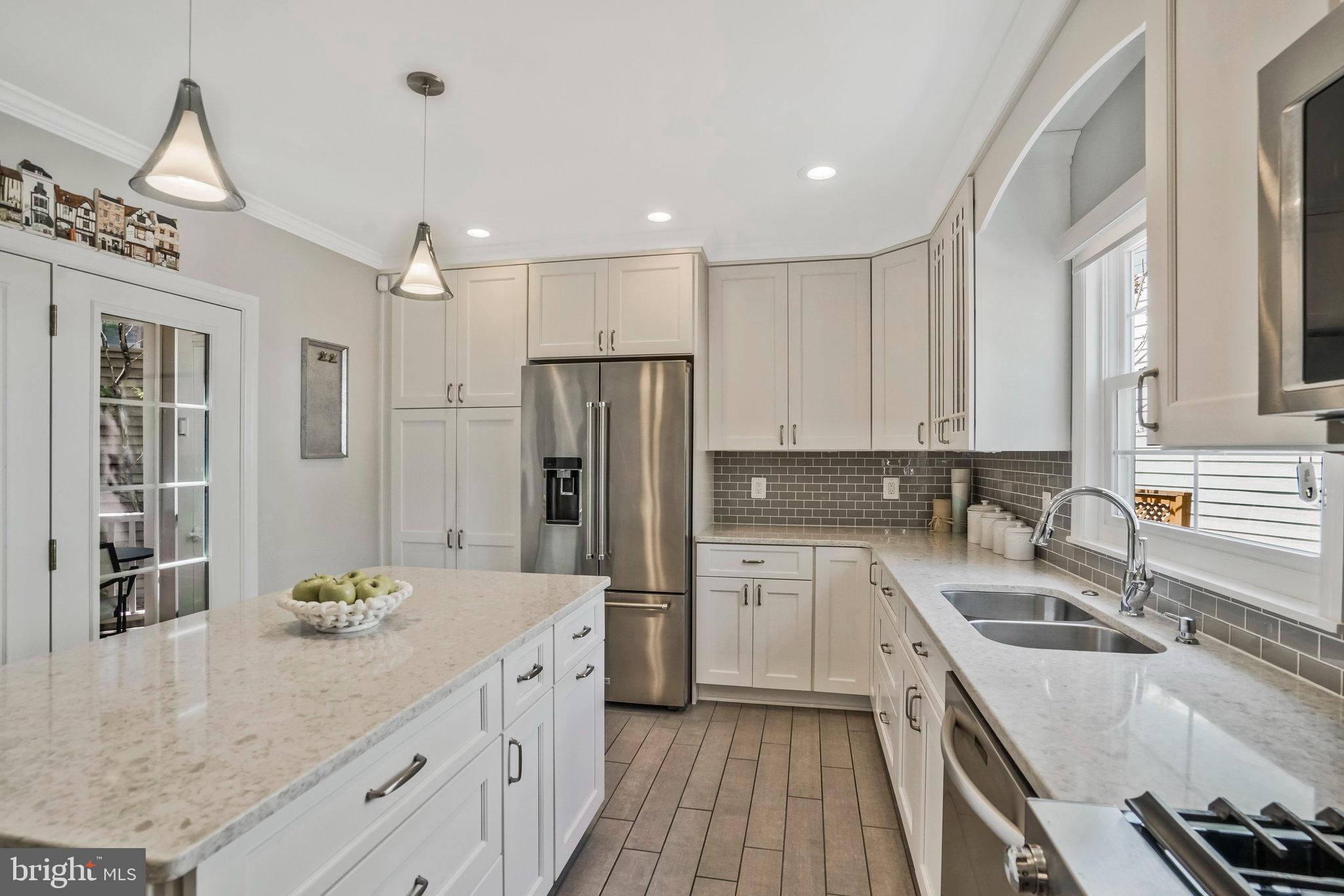 WOODMONT - Residential