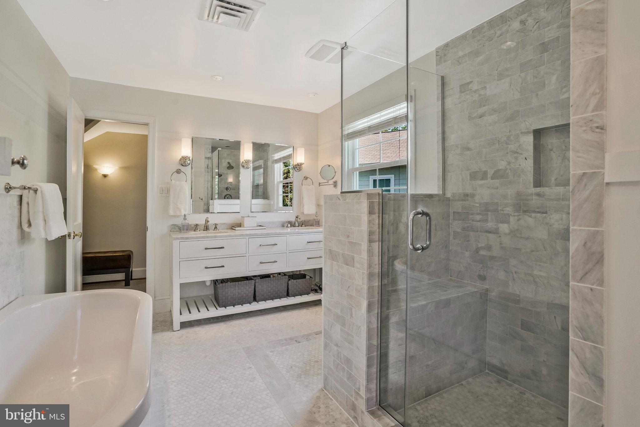 WOODMONT - Residential