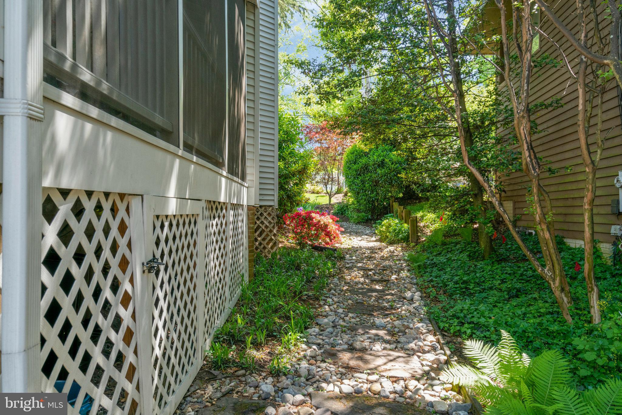 WOODMONT - Residential