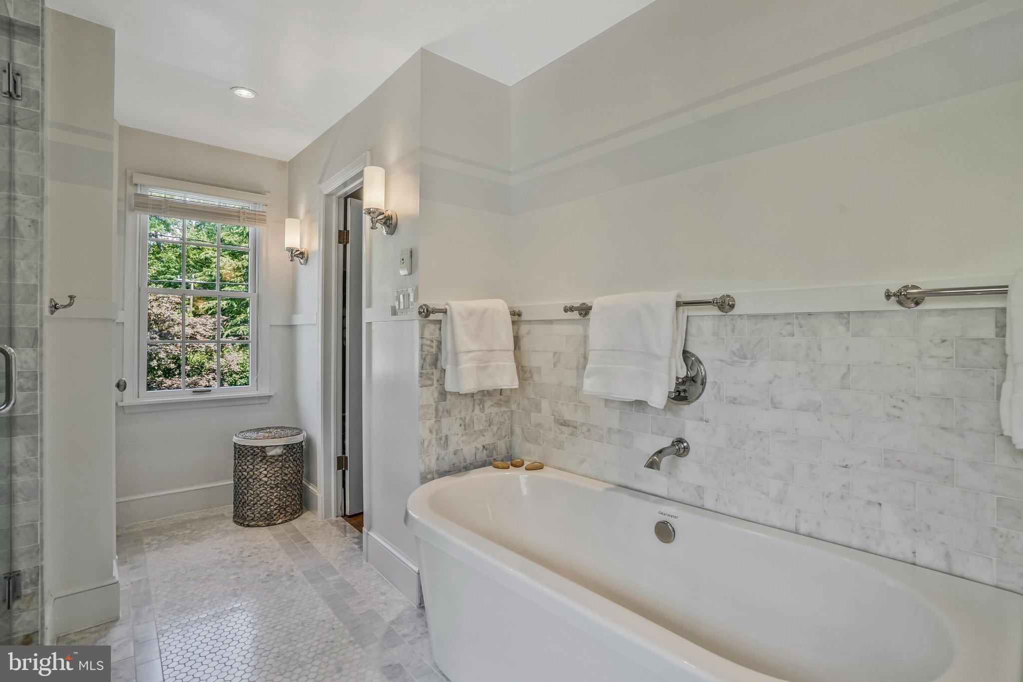 WOODMONT - Residential