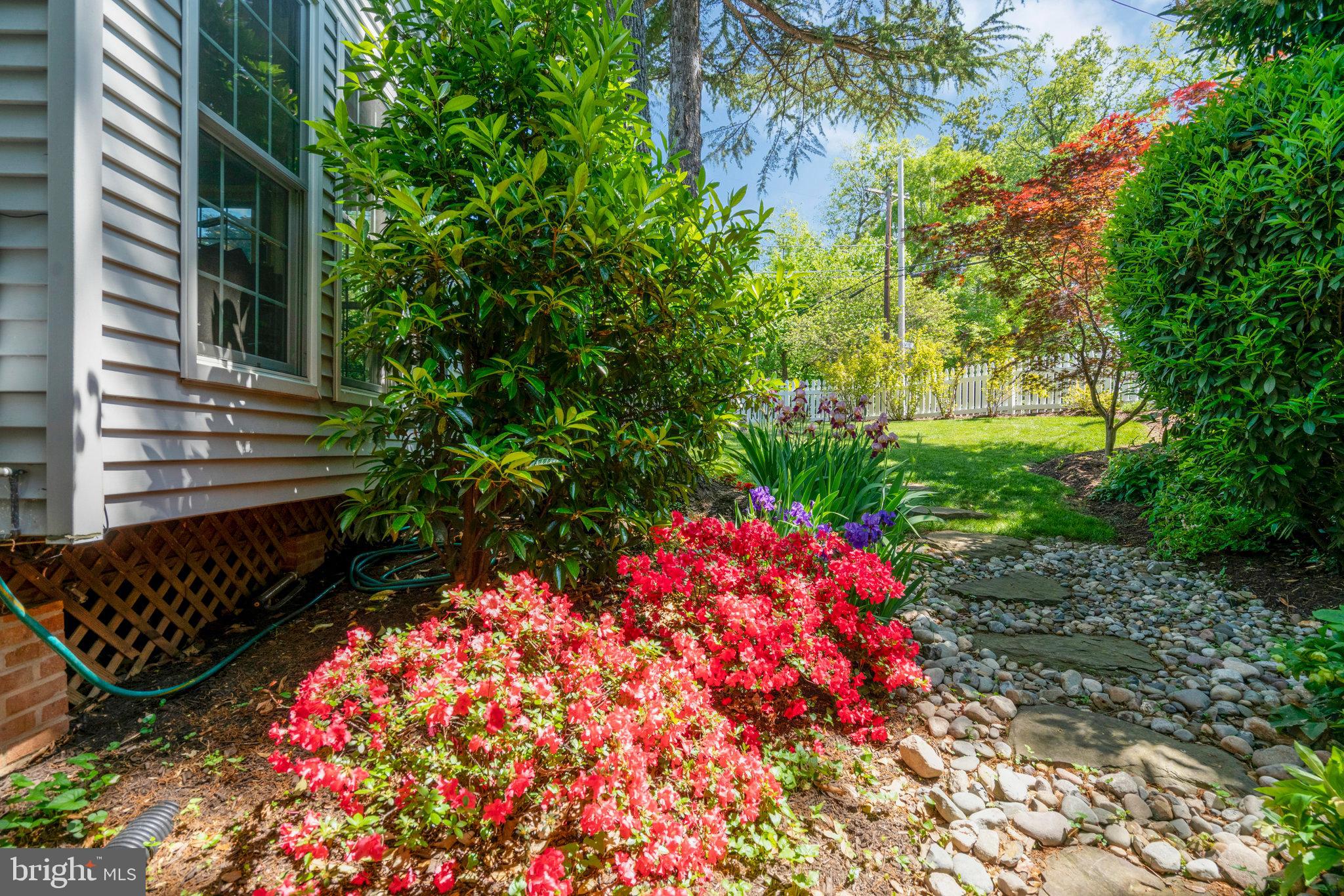 WOODMONT - Residential