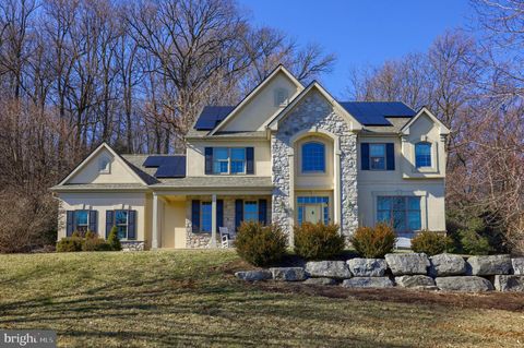 Photo of 1340 Jasmine Lane, LANCASTER, PA 17601 (MLS # PALA2064284)