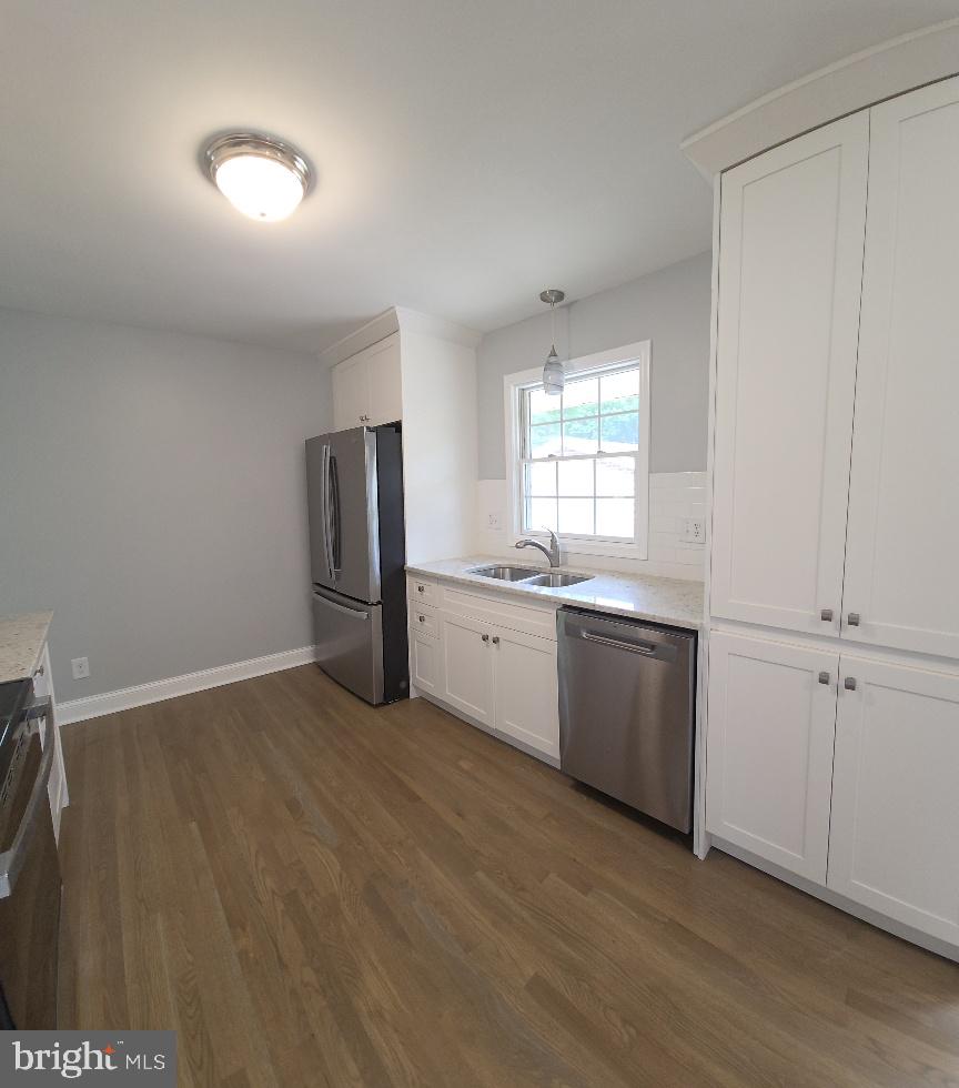 MT. PLEASANT ESTATES - Residential Lease