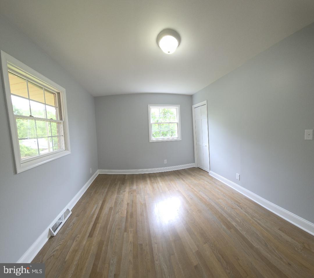 MT. PLEASANT ESTATES - Residential Lease