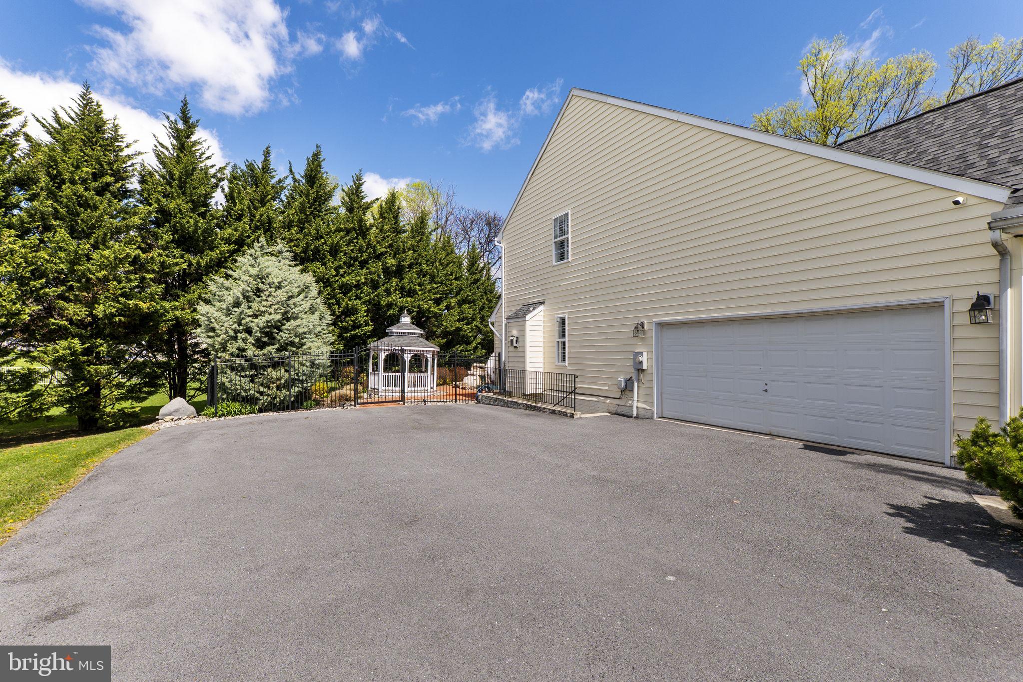 HARLAN RUN - Residential