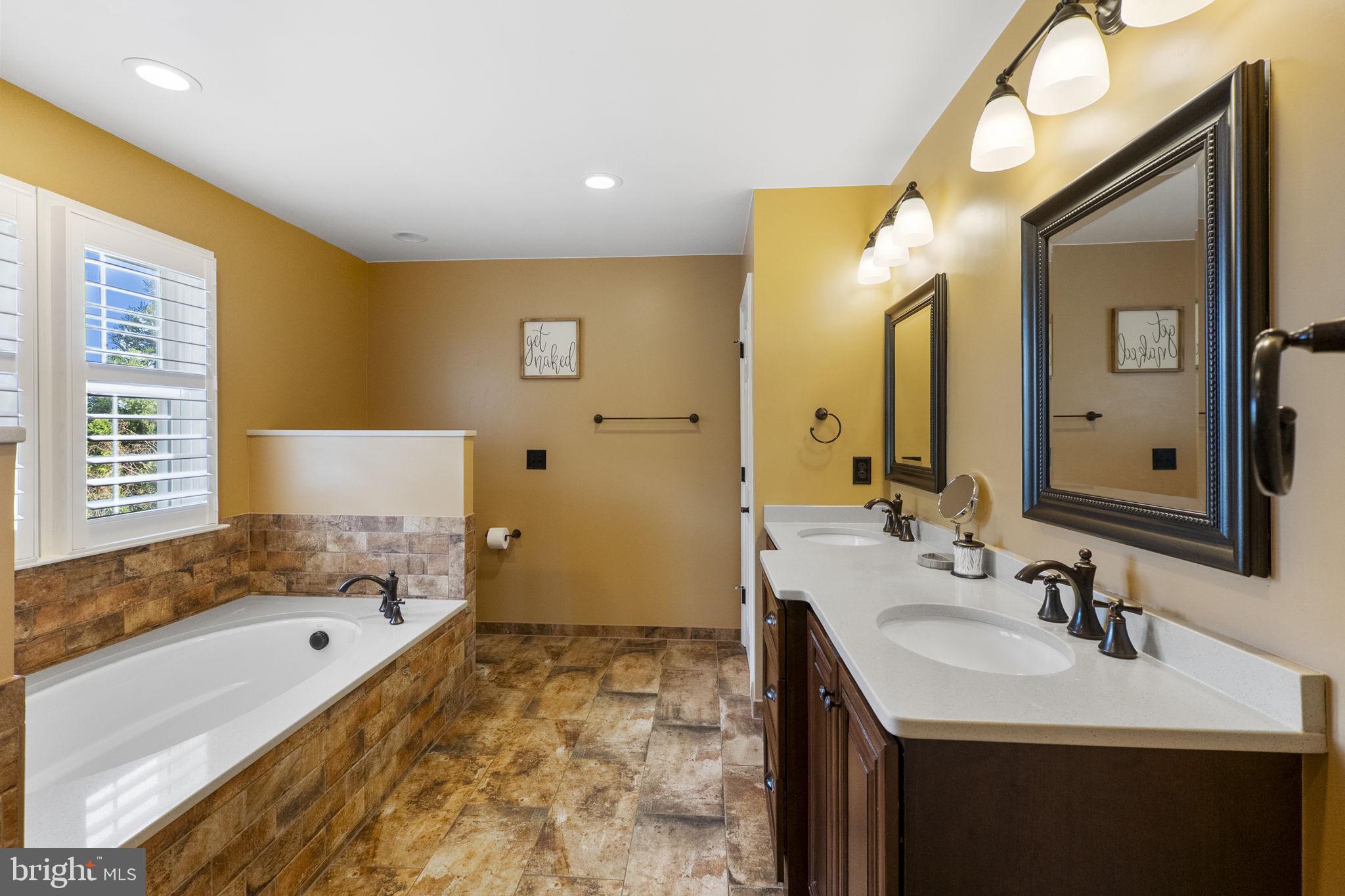 HARLAN RUN - Residential