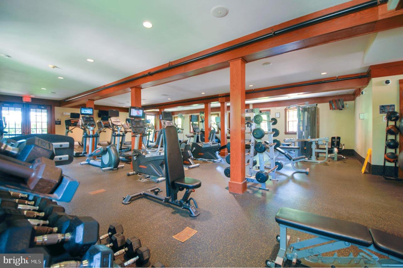 LANSDOWNE ON THE POTOMAC - Residential