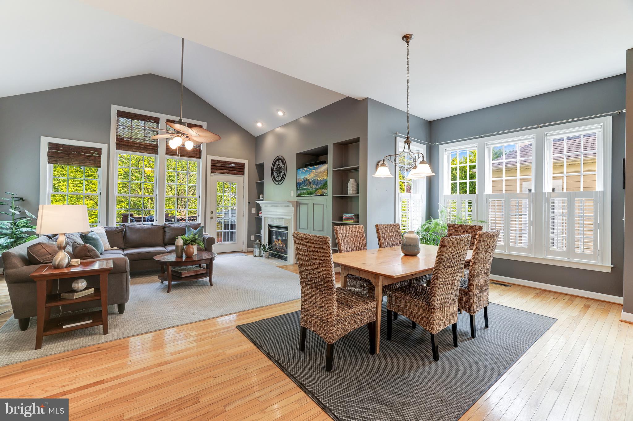 LANSDOWNE ON THE POTOMAC - Residential