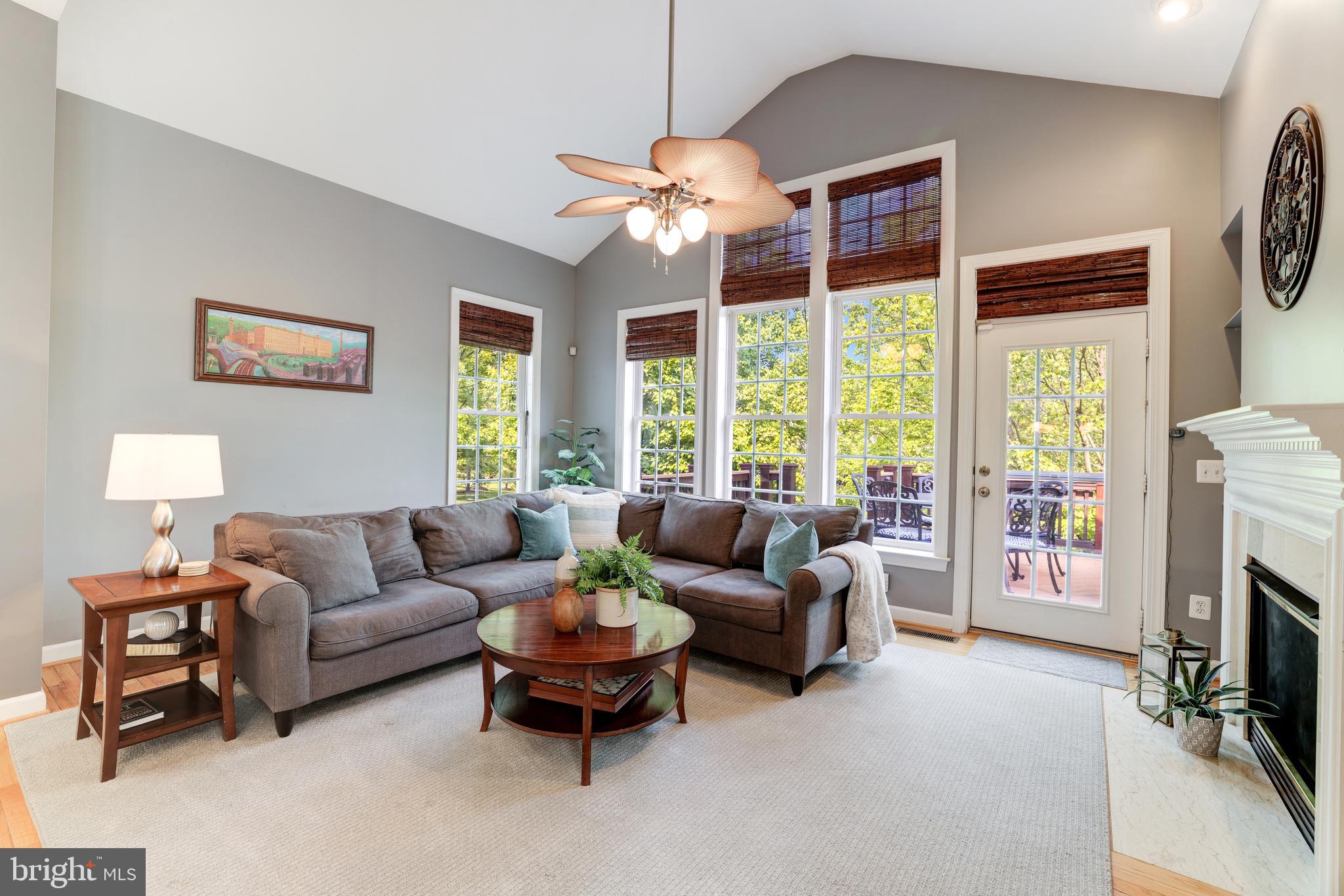 LANSDOWNE ON THE POTOMAC - Residential