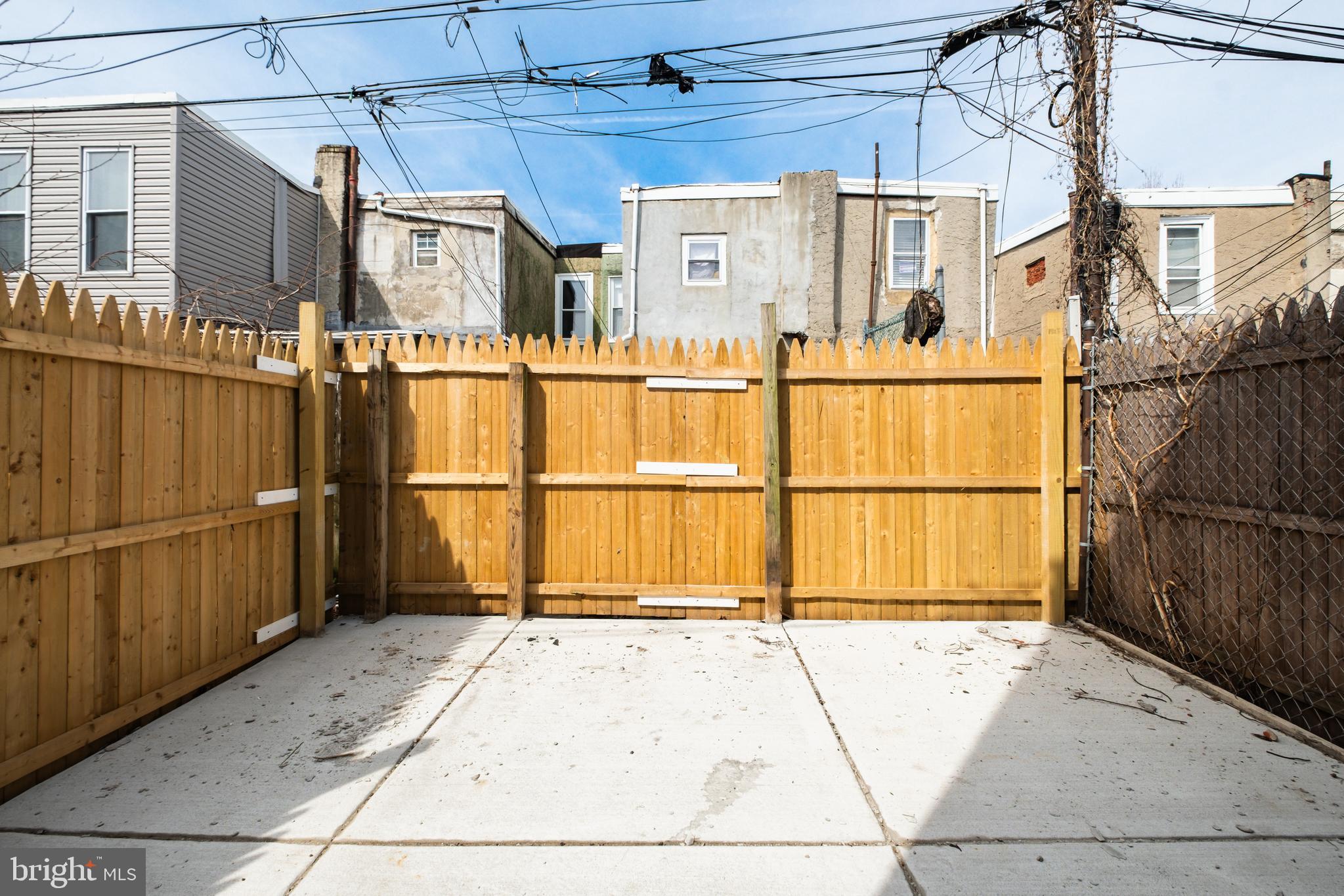 PORT RICHMOND - Residential