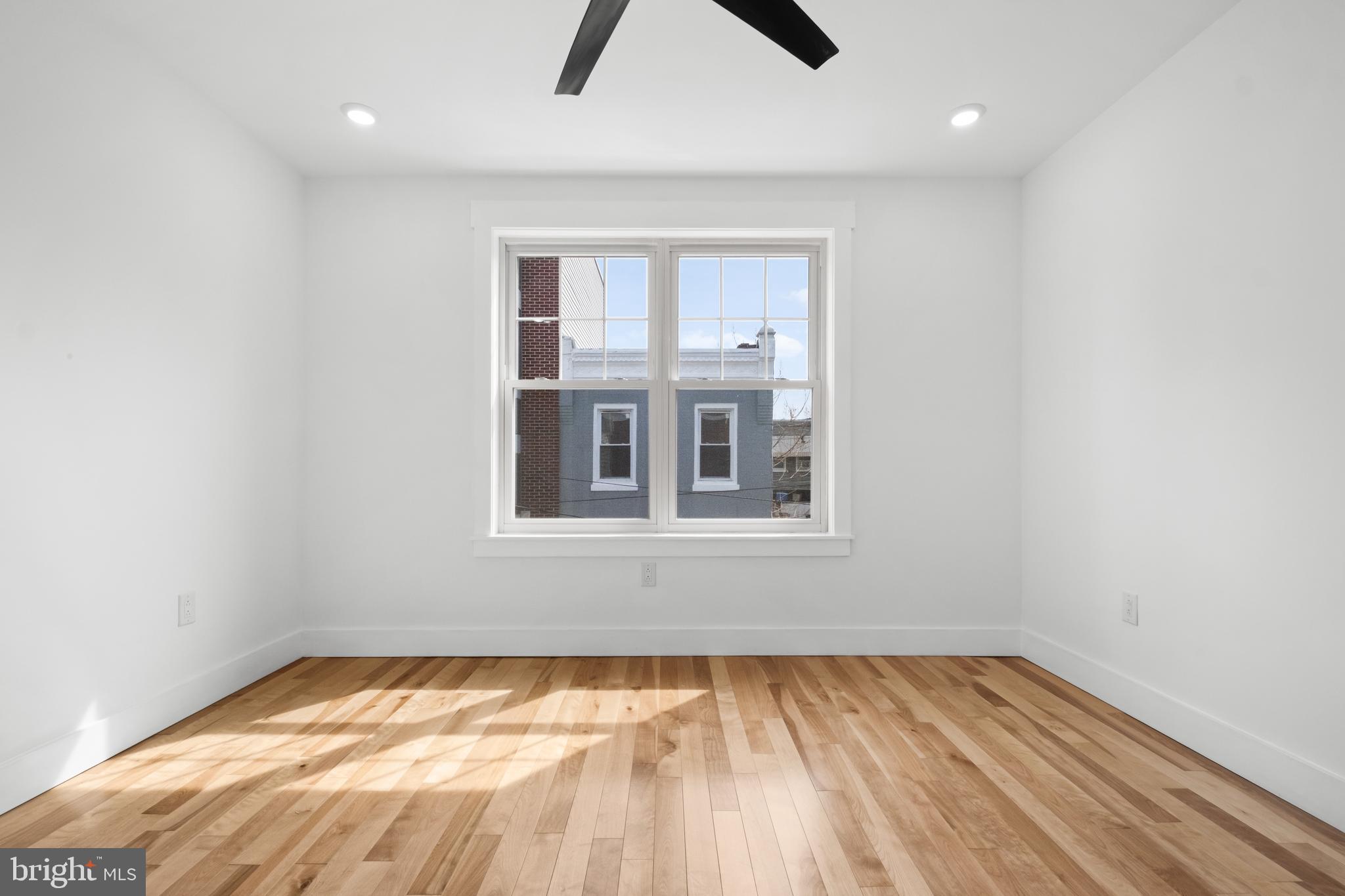 PORT RICHMOND - Residential