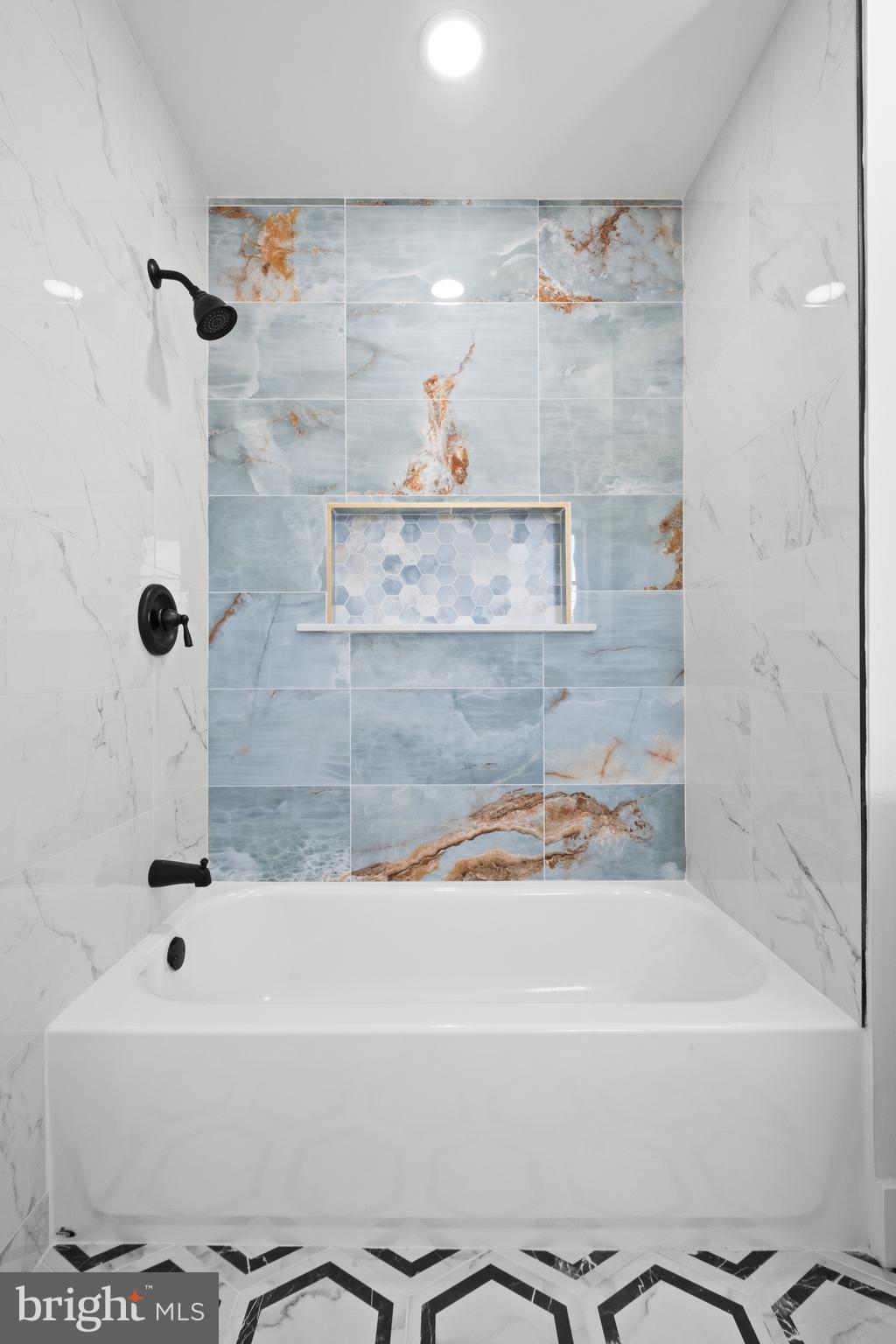 PORT RICHMOND - Residential