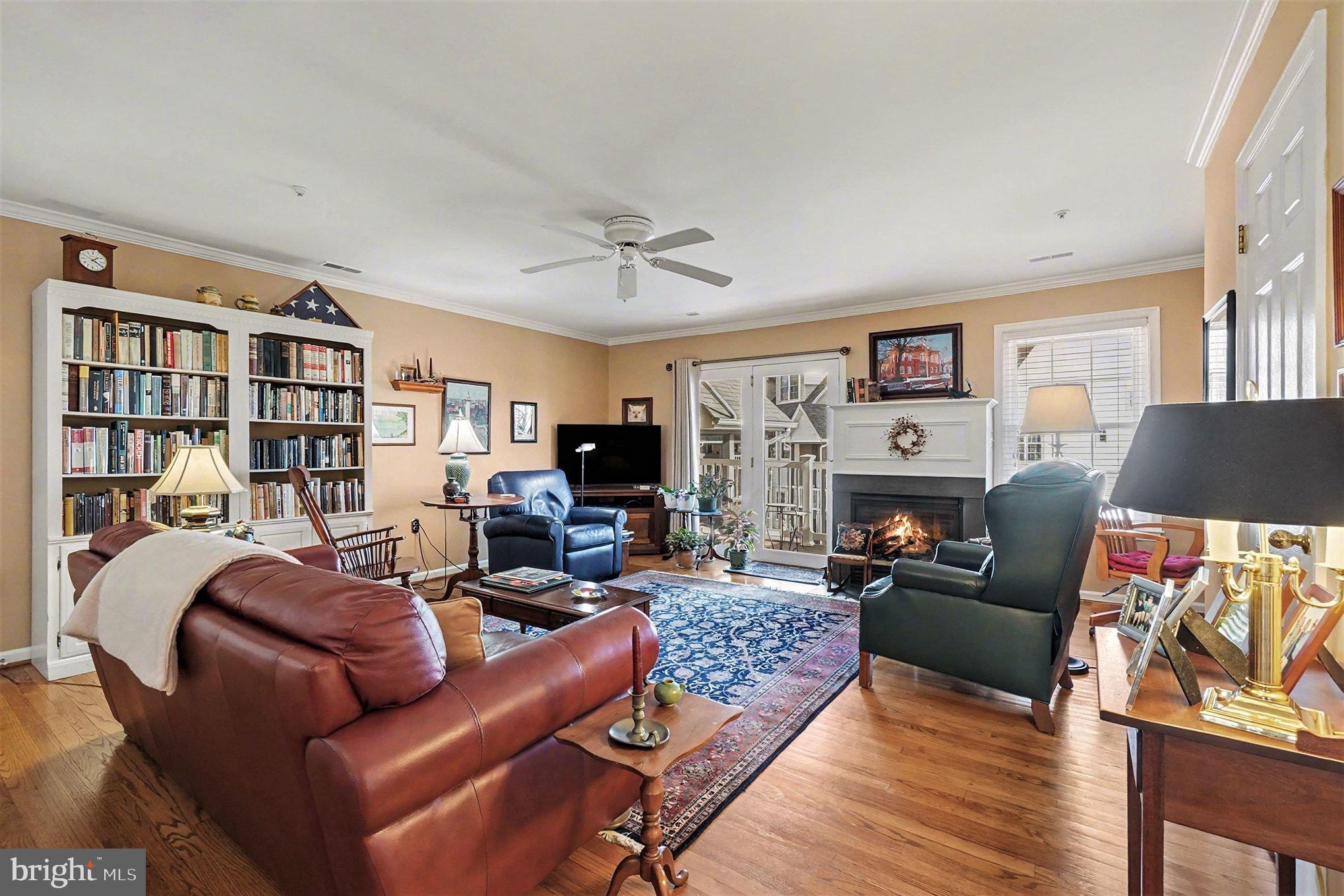 SENECA POINTE - Residential