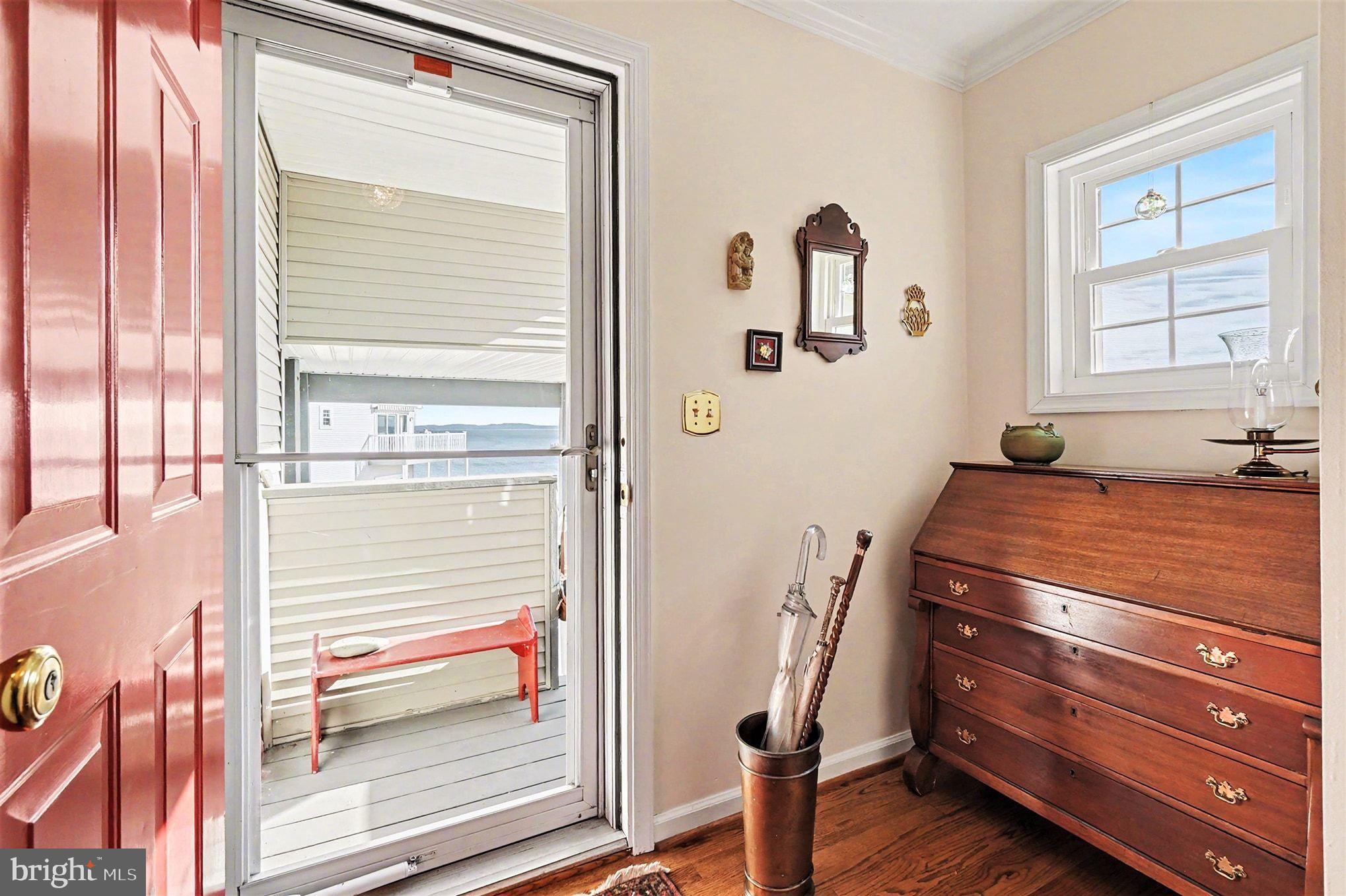 SENECA POINTE - Residential