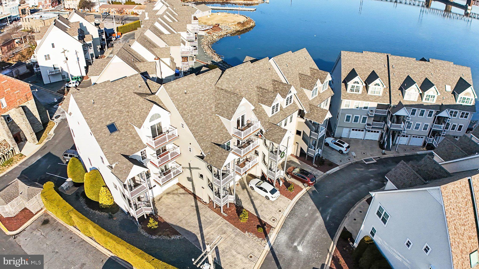 SENECA POINTE - Residential