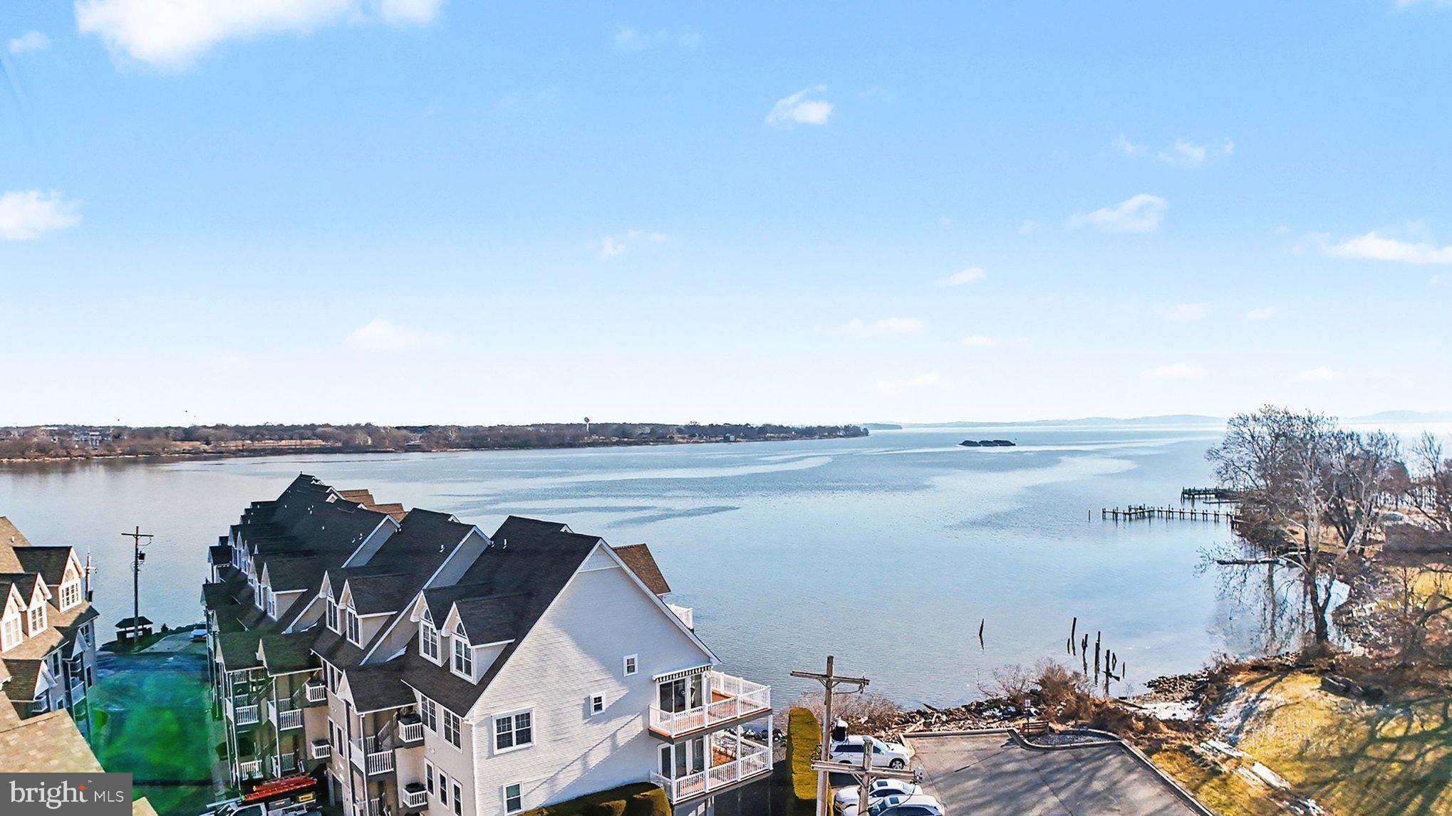 SENECA POINTE - Residential