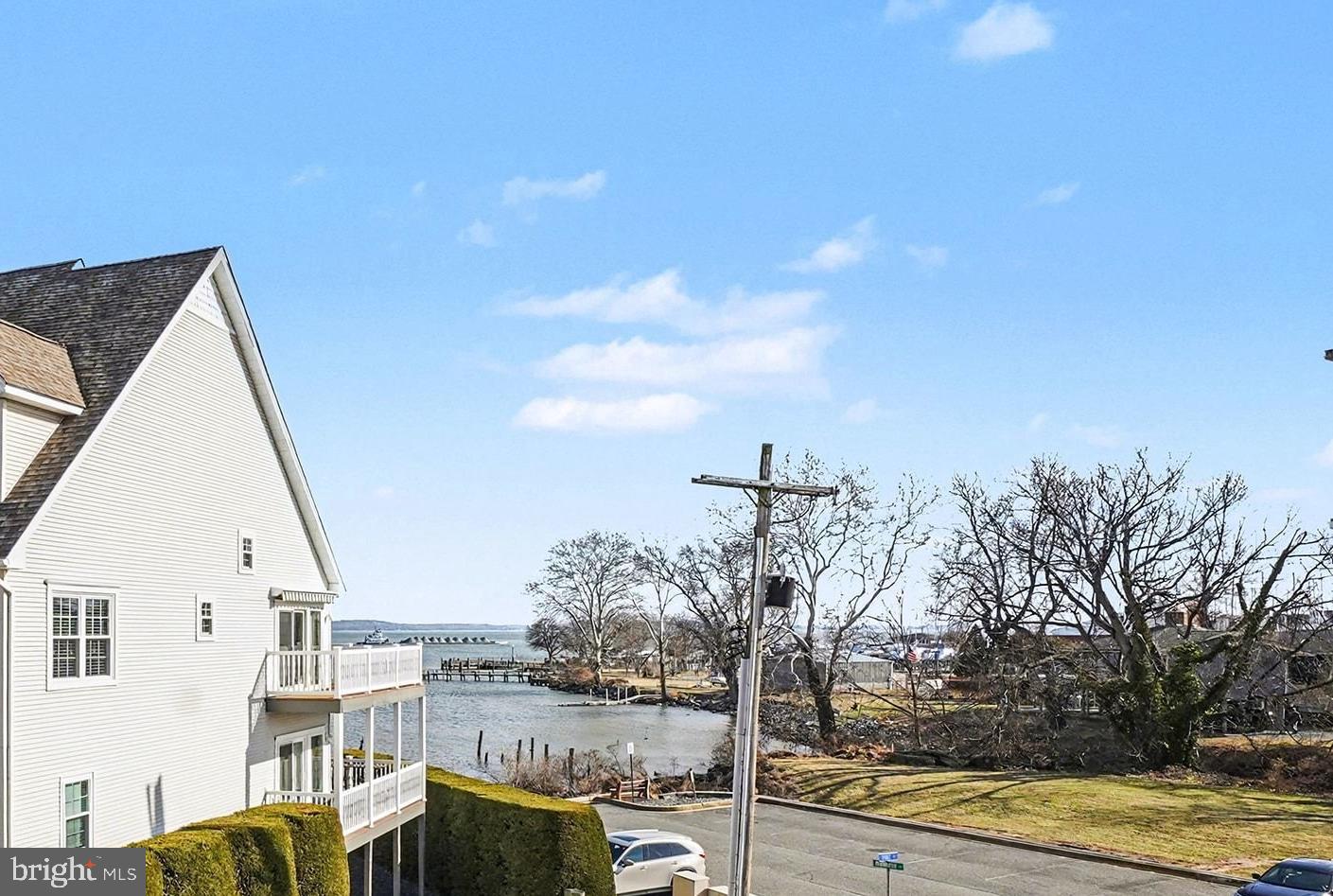 202 POINTE WAY B 202B