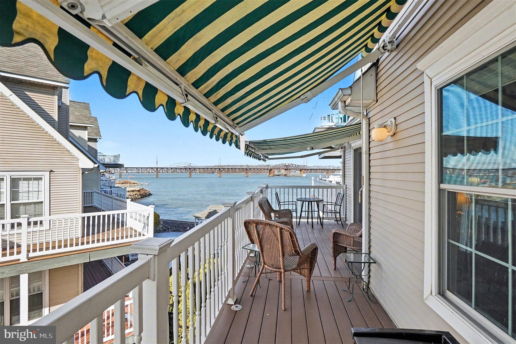 SENECA POINTE - Residential