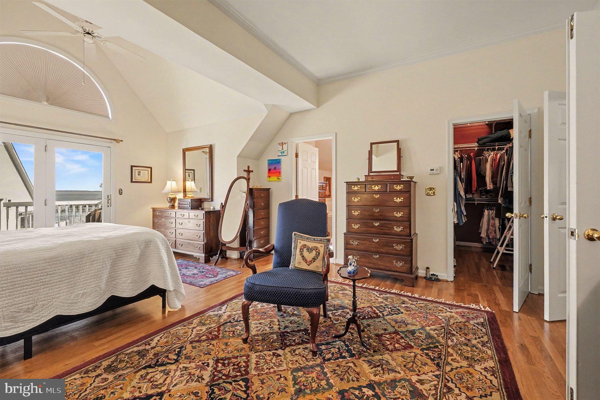 SENECA POINTE - Residential